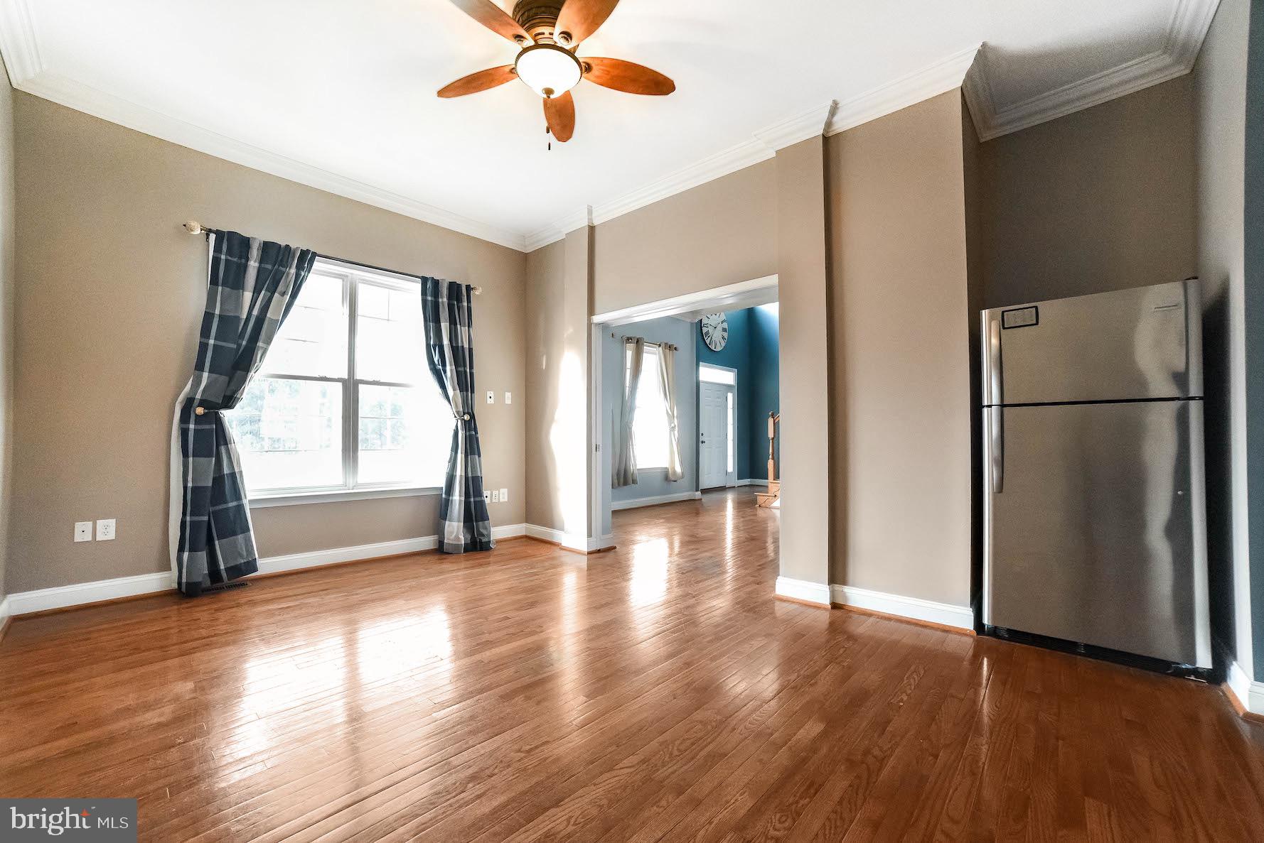 RIVERSIDE FARMS - Residential