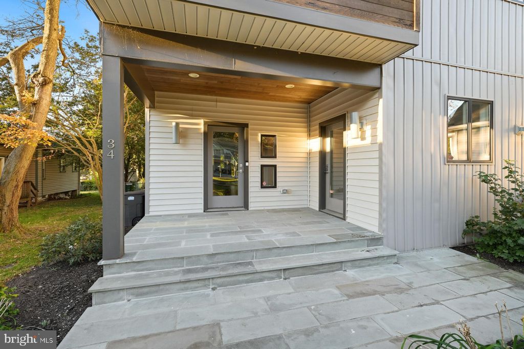 Photo of 34 Johnson Road, PASADENA, MD 21122 (MLS # MDAA2128944)