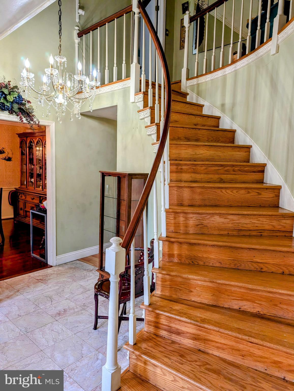 CHARTER CHASE - Residential