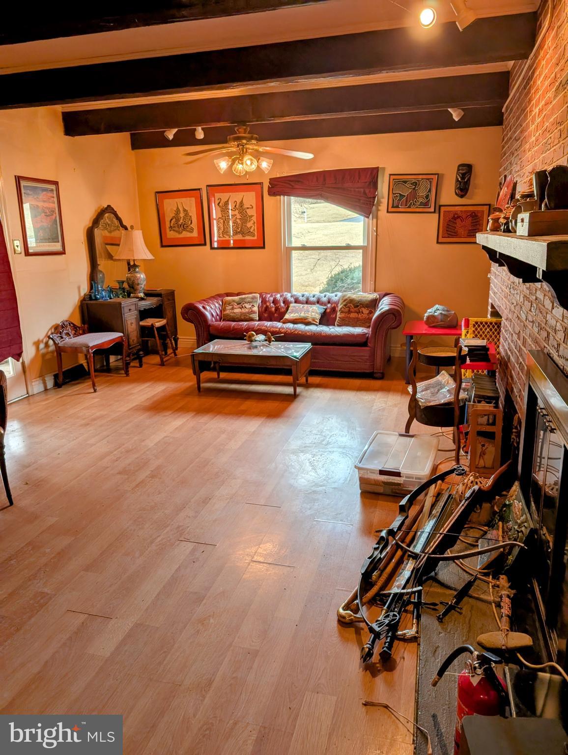 CHARTER CHASE - Residential