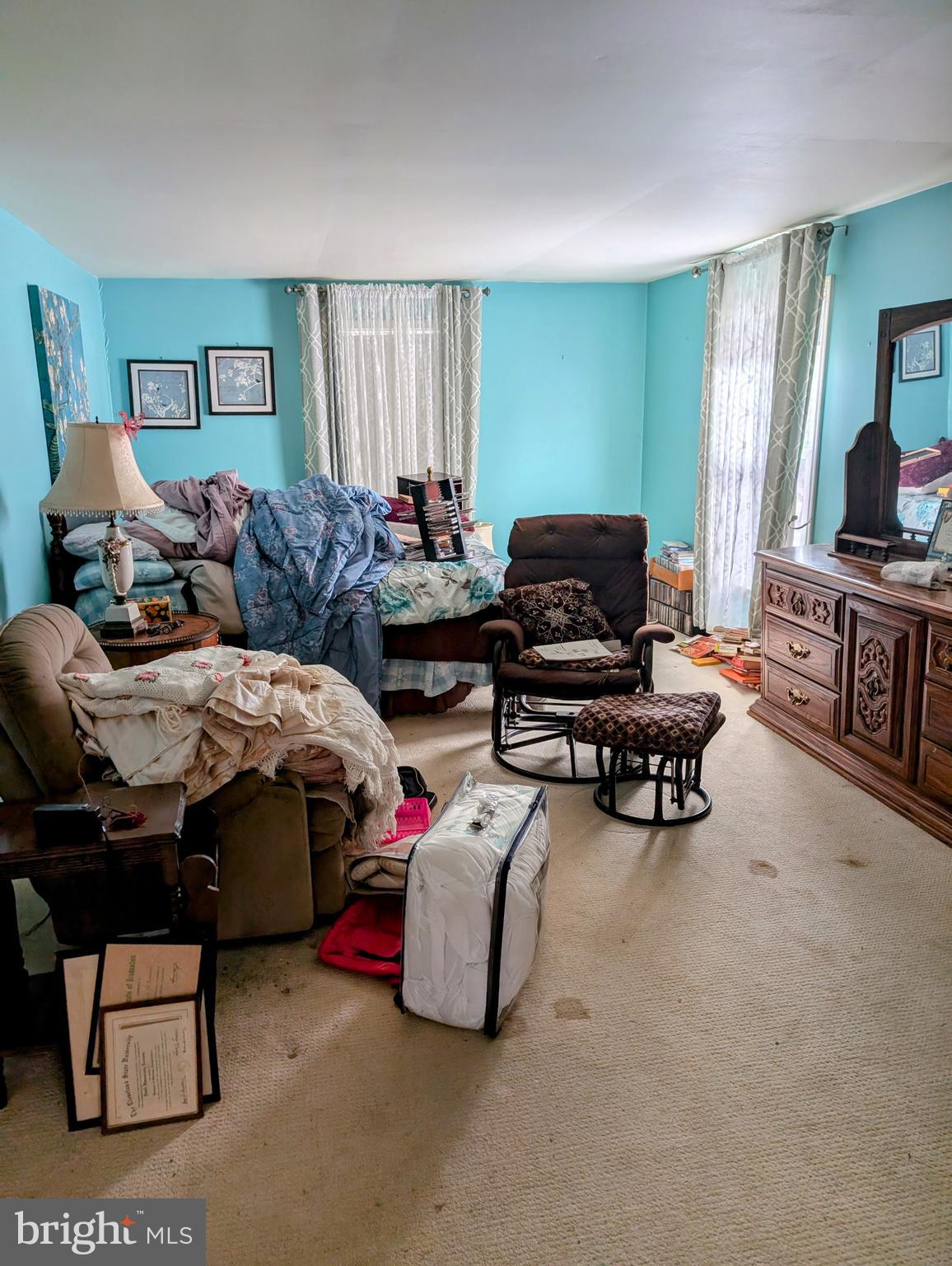 CHARTER CHASE - Residential