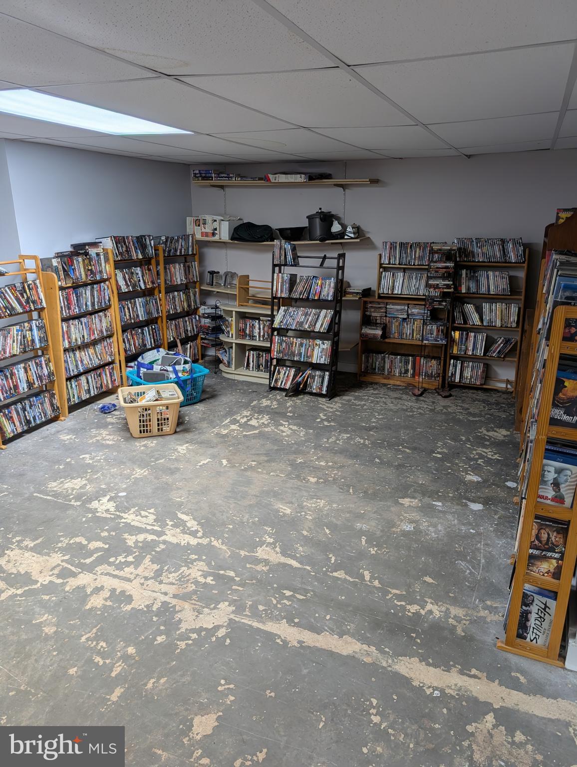 CHARTER CHASE - Residential