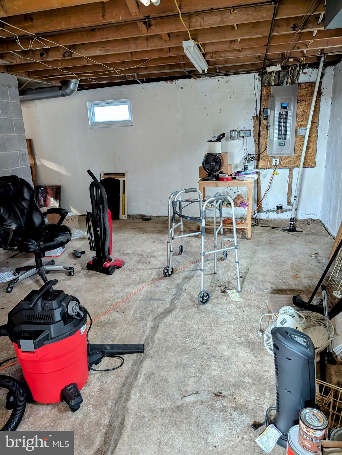 CHARTER CHASE - Residential