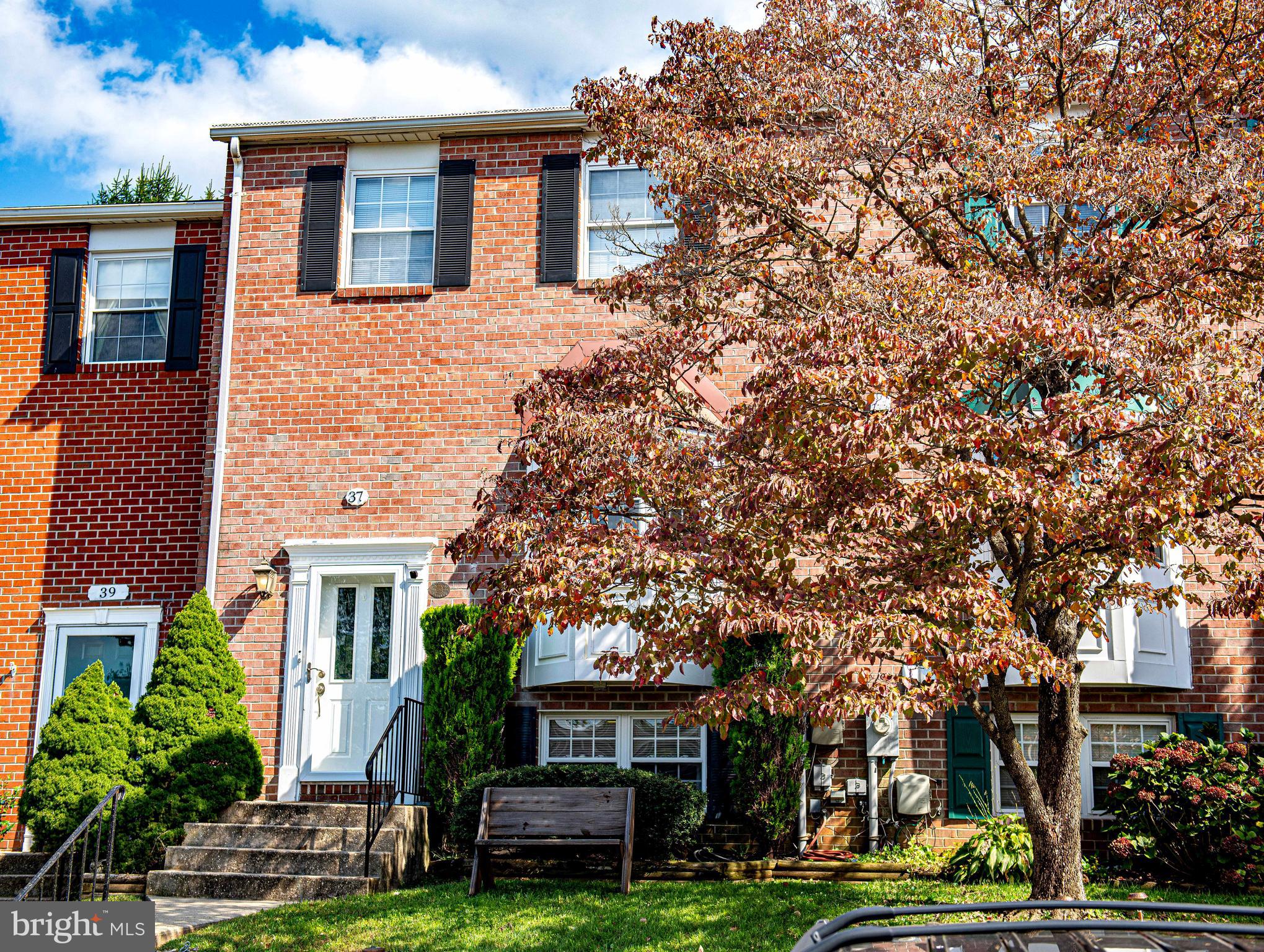 OAKHURST - Residential