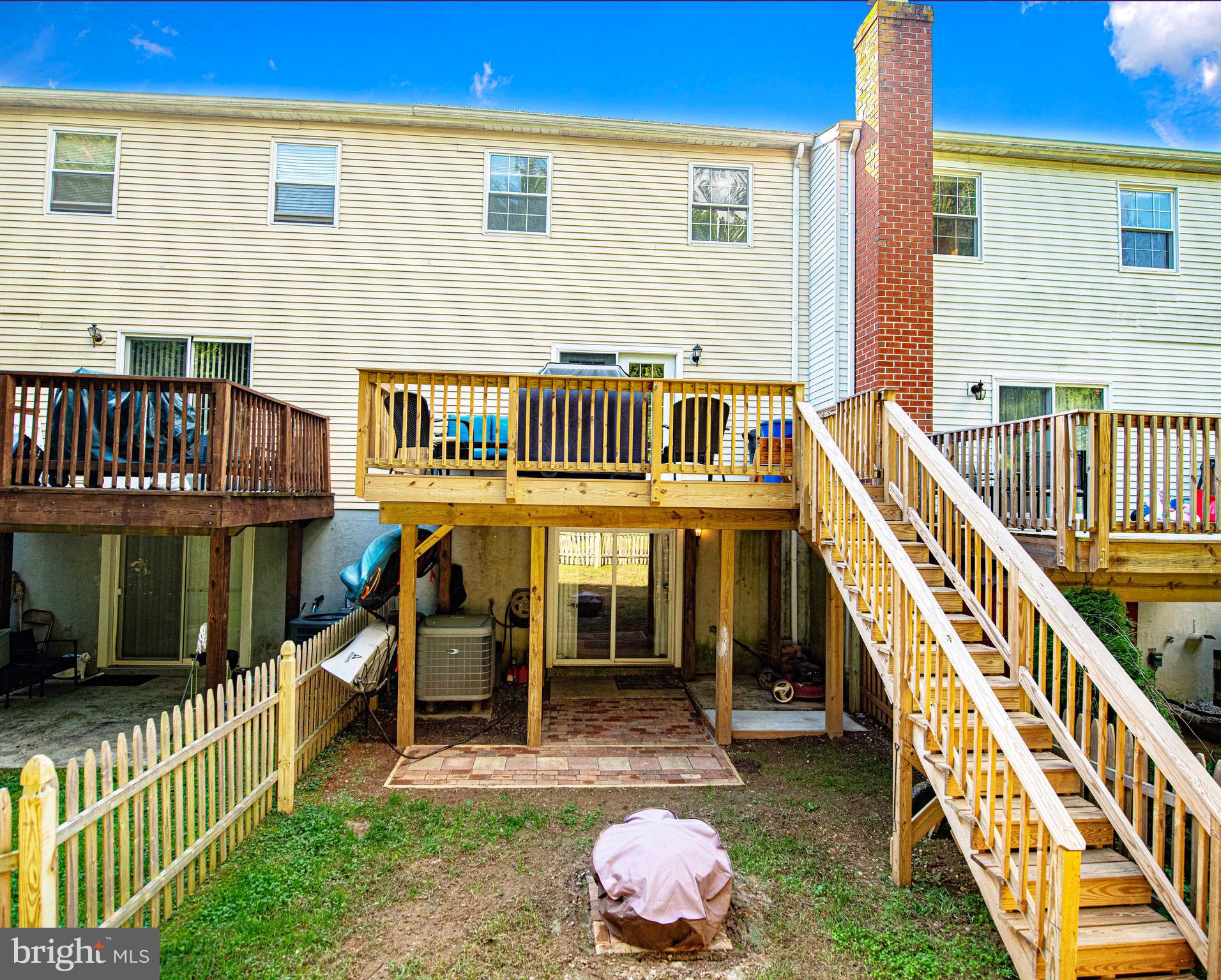 OAKHURST - Residential