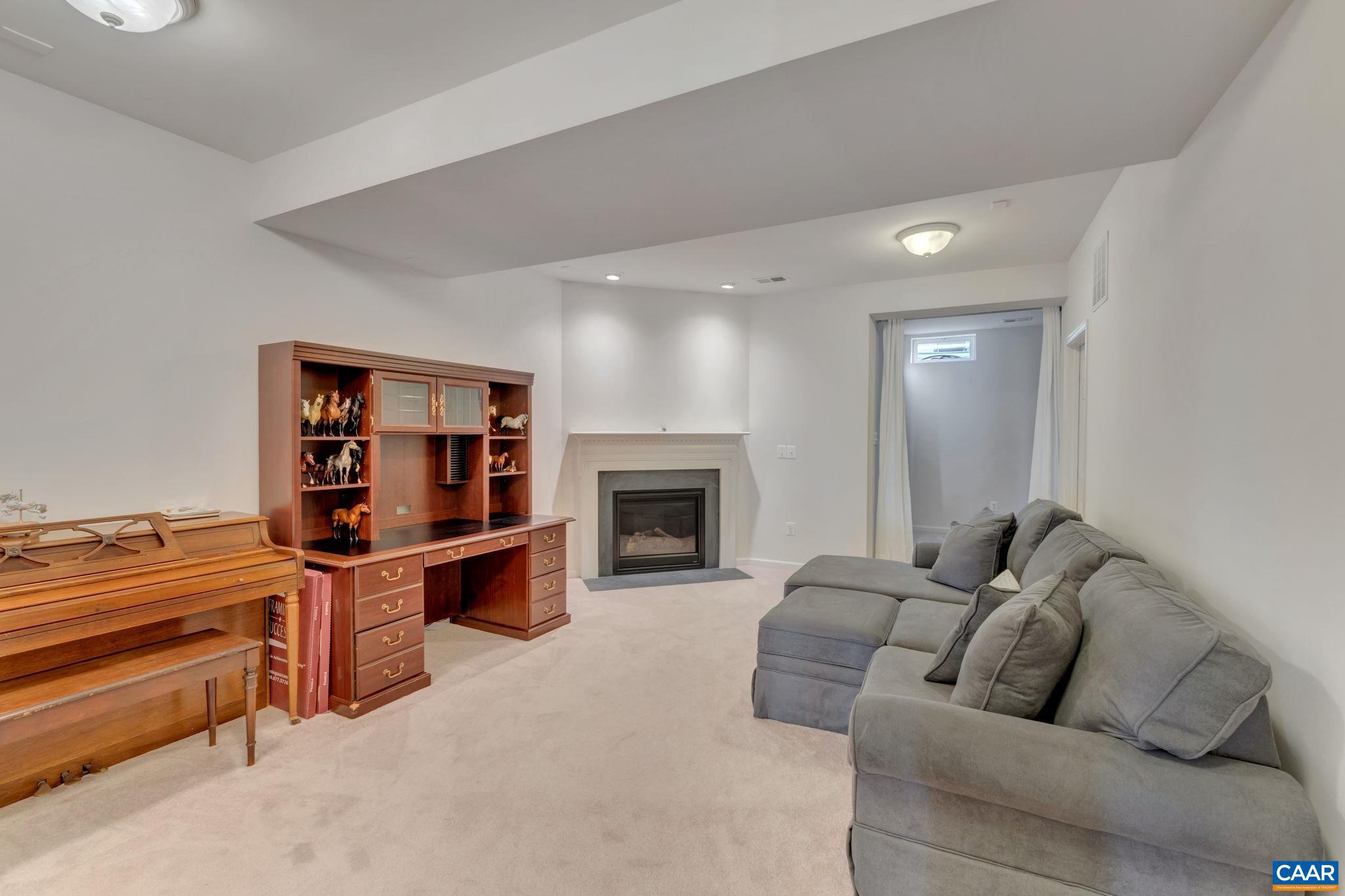 ABINGTON PLACE - Residential