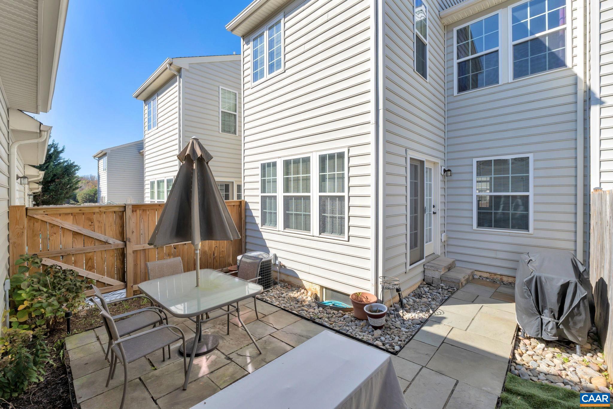 ABINGTON PLACE - Residential