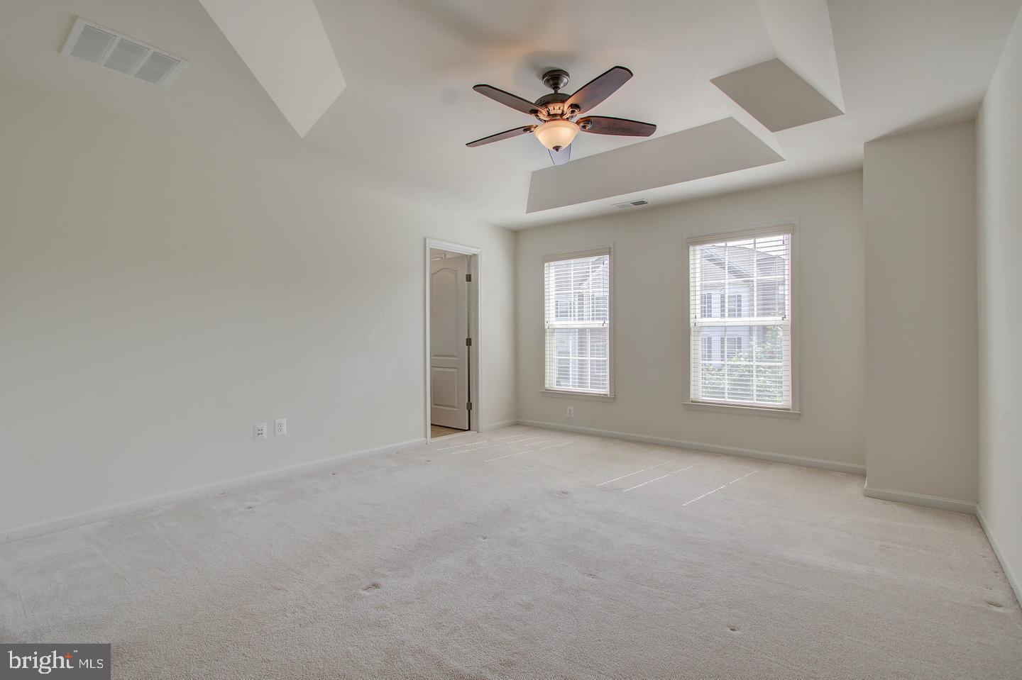 BRAMBLETON OVERLOOK - Residential Lease