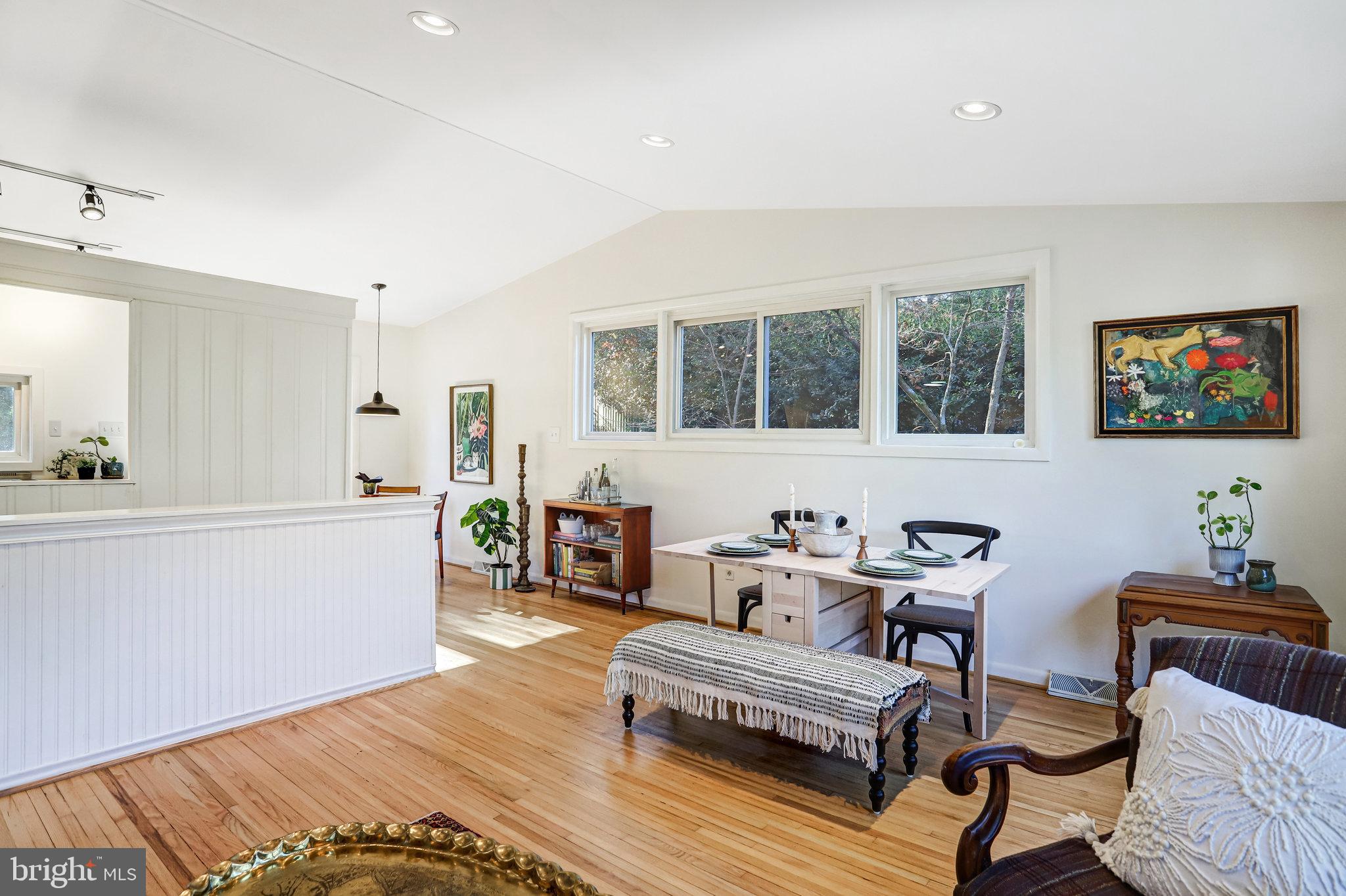 ROCK CREEK PALISADES - Residential