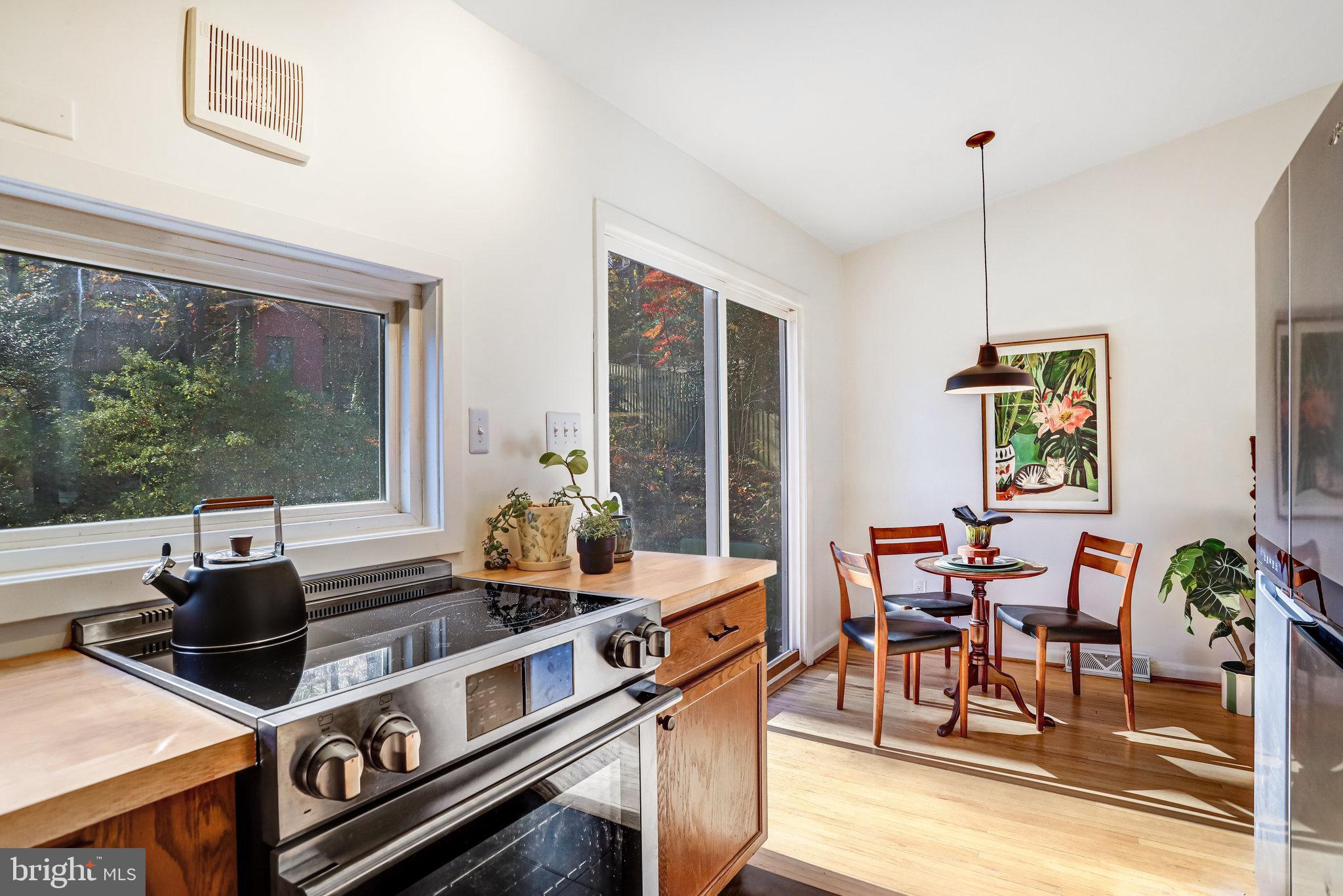 ROCK CREEK PALISADES - Residential