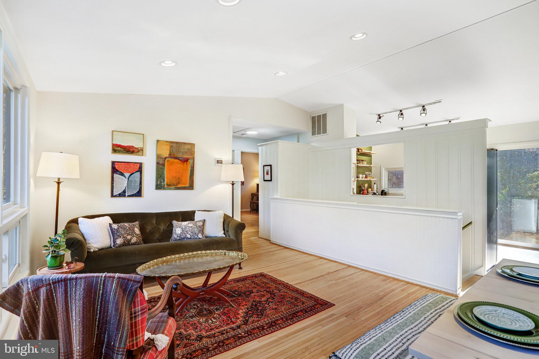 ROCK CREEK PALISADES - Residential