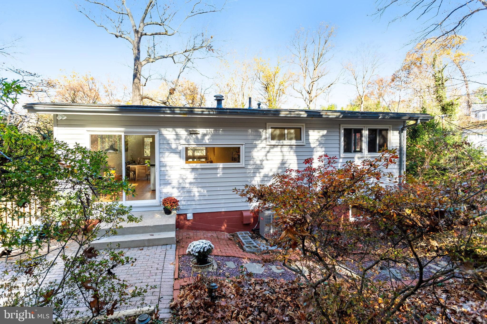 ROCK CREEK PALISADES - Residential