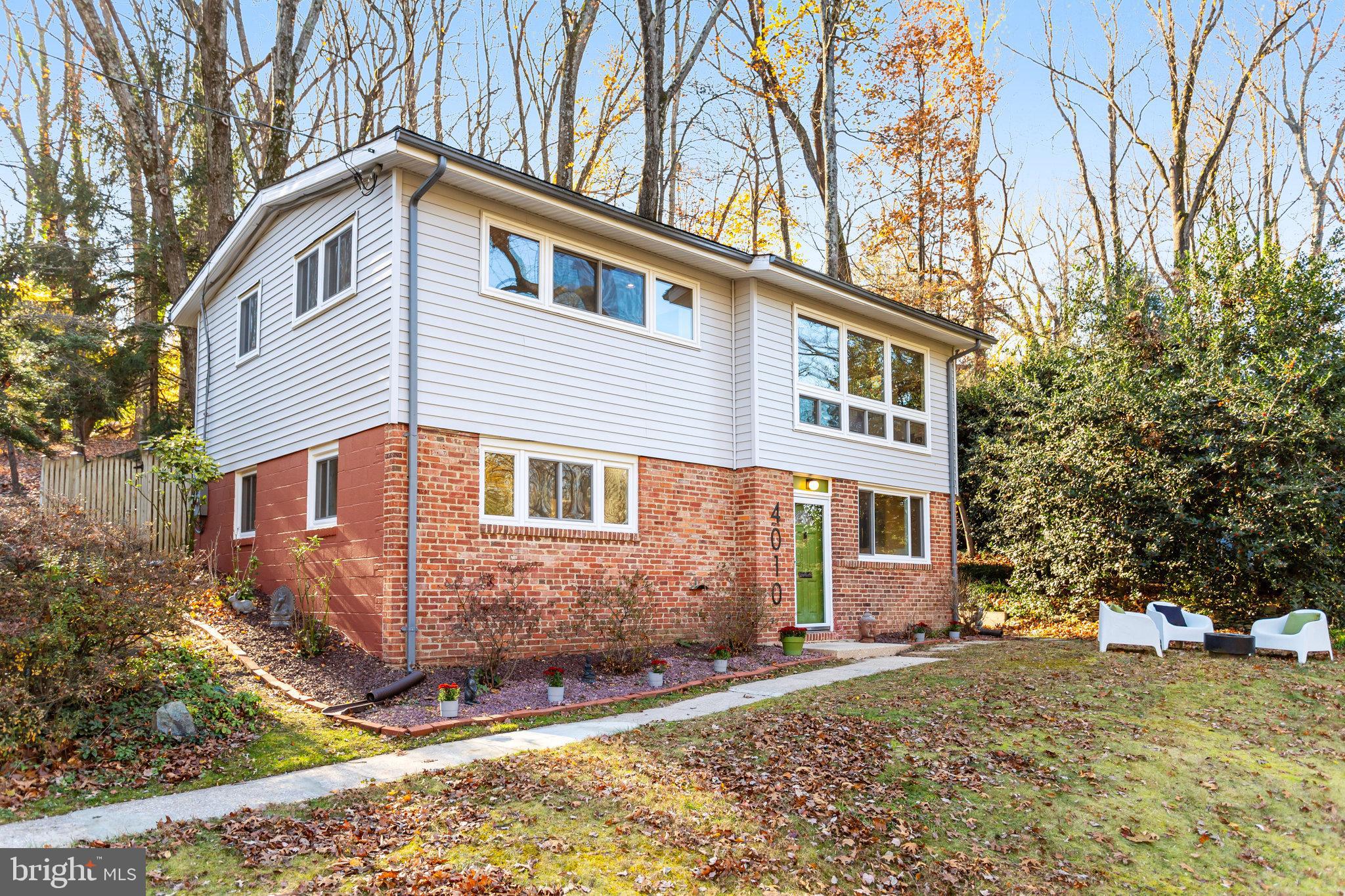 ROCK CREEK PALISADES - Residential