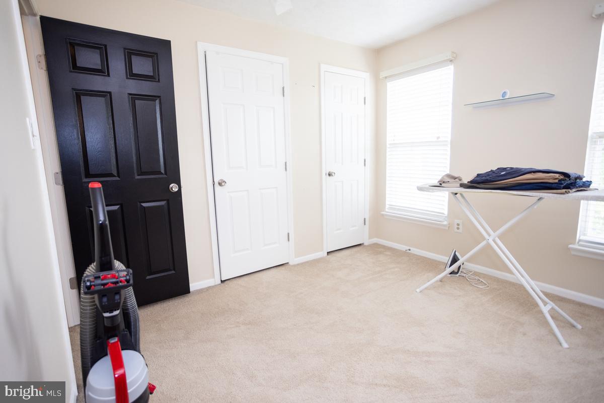 LAUREL LAKES CONDO - Residential