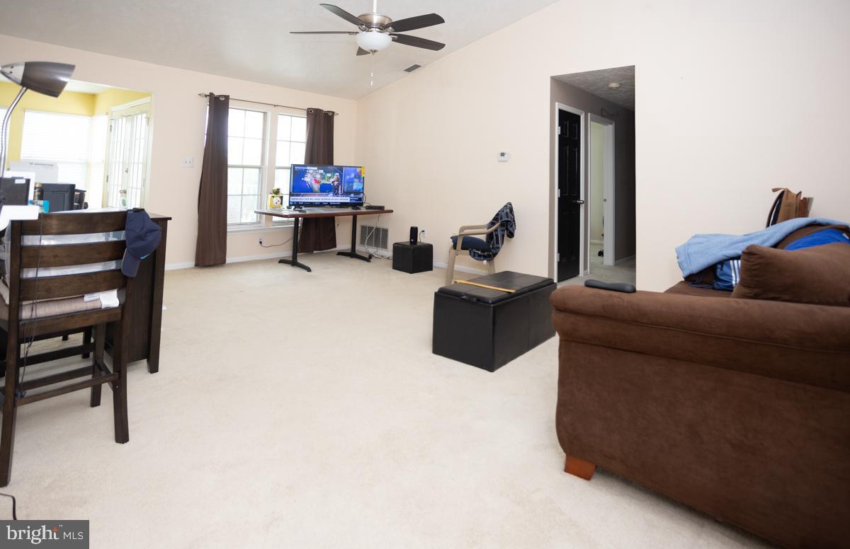 LAUREL LAKES CONDO - Residential