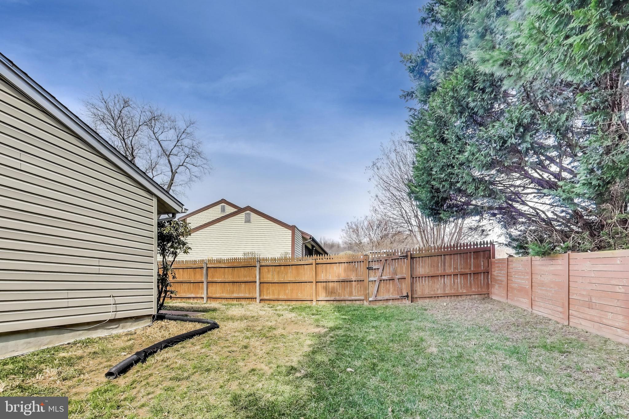 STONEYBROOKE - Residential