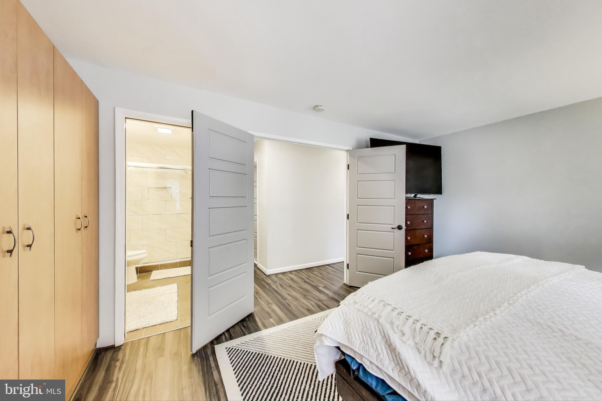 STONEYBROOKE - Residential