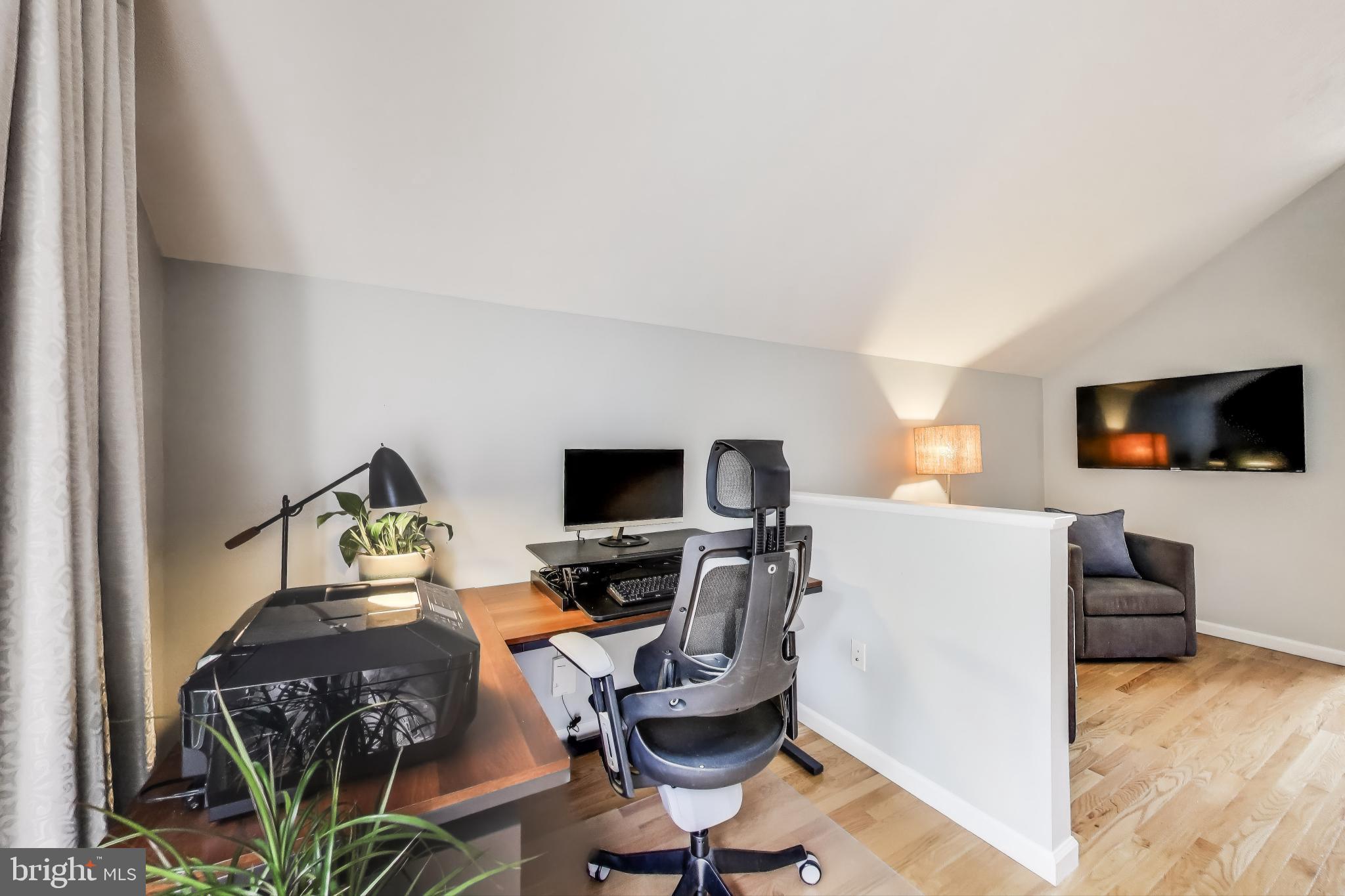 STONEYBROOKE - Residential