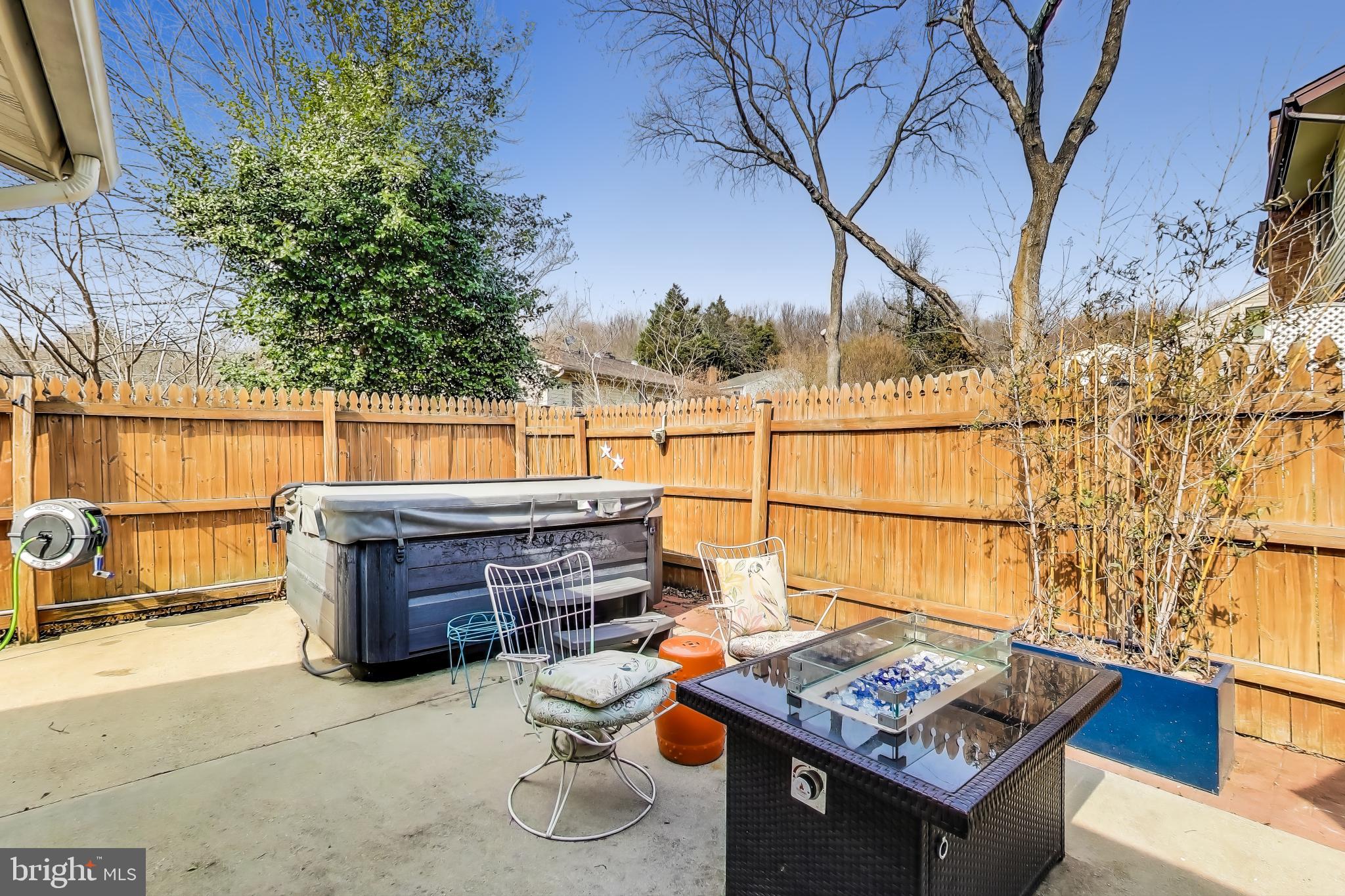 STONEYBROOKE - Residential