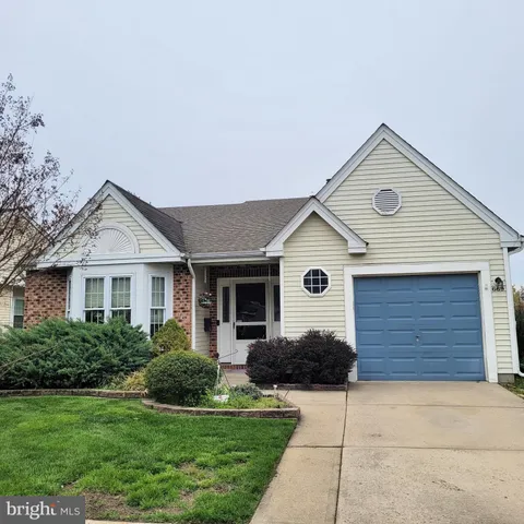 669 Cascade Dr, Mount Laurel, NJ 08054 - #: NJBL2084936