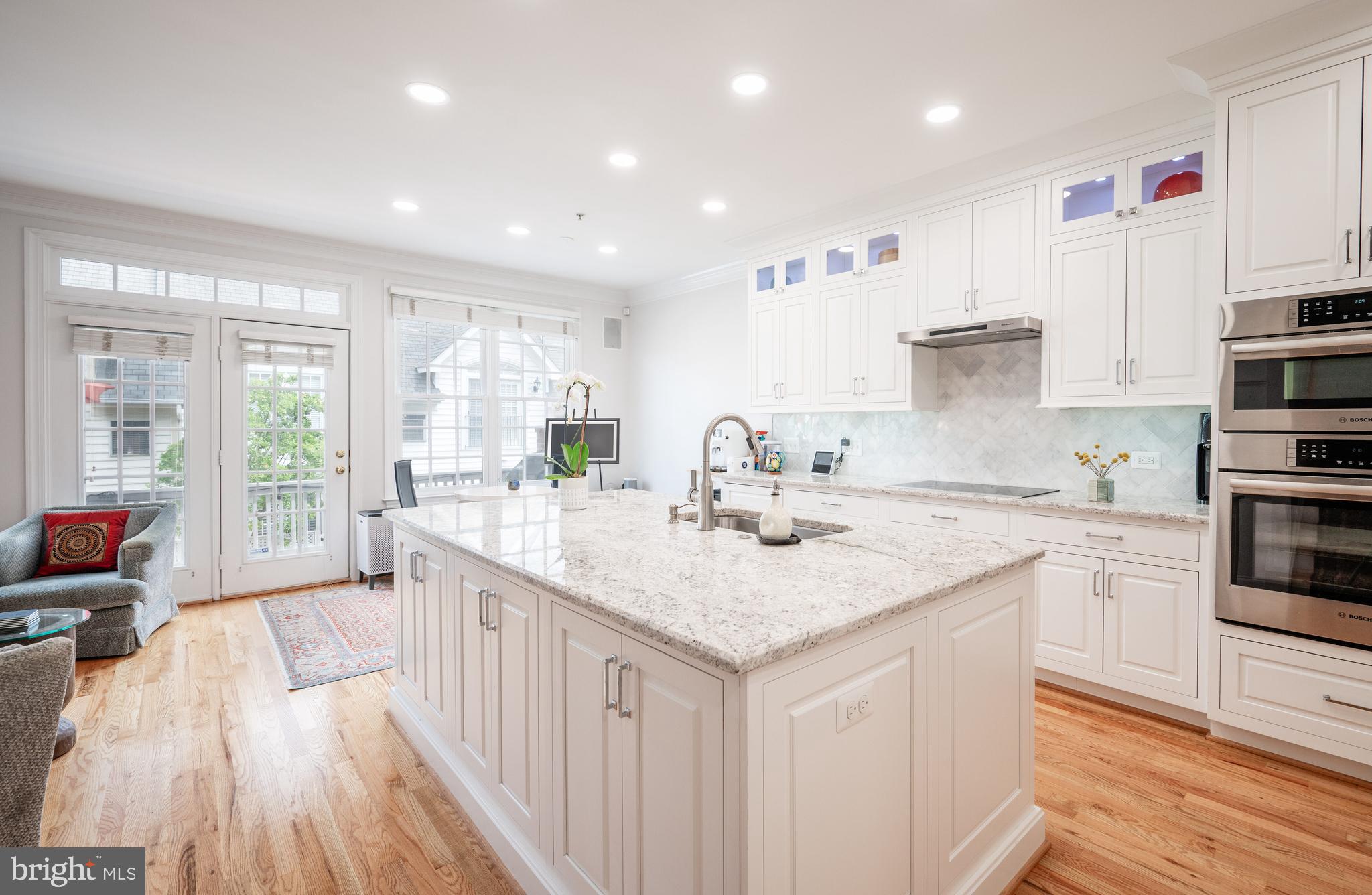 OLD TOWN VILLAGE - Residential Lease