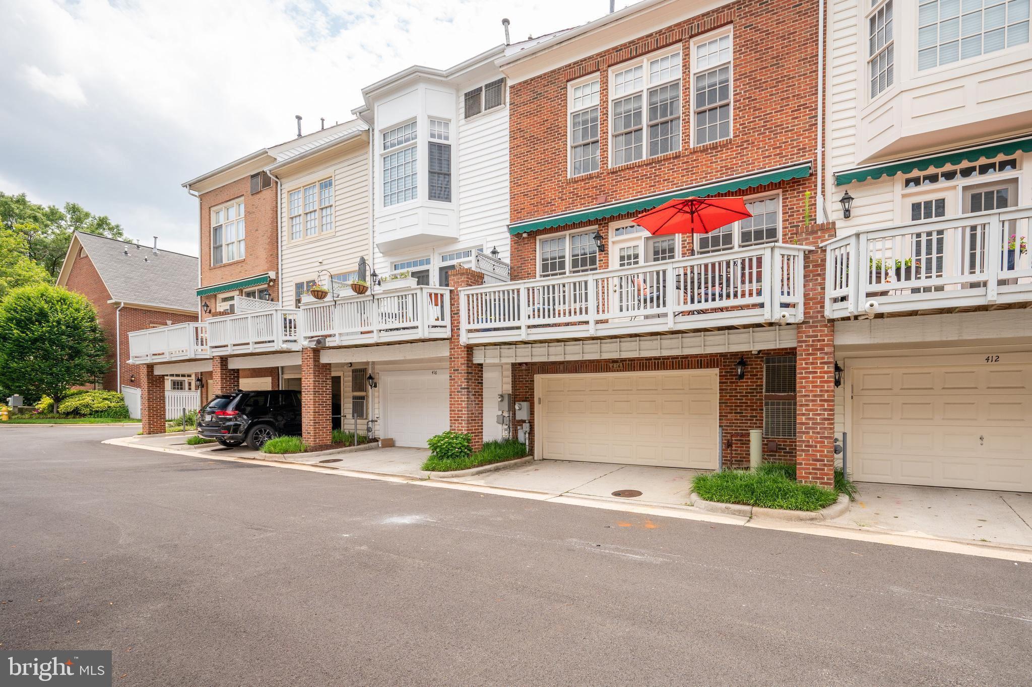 OLD TOWN VILLAGE - Residential Lease