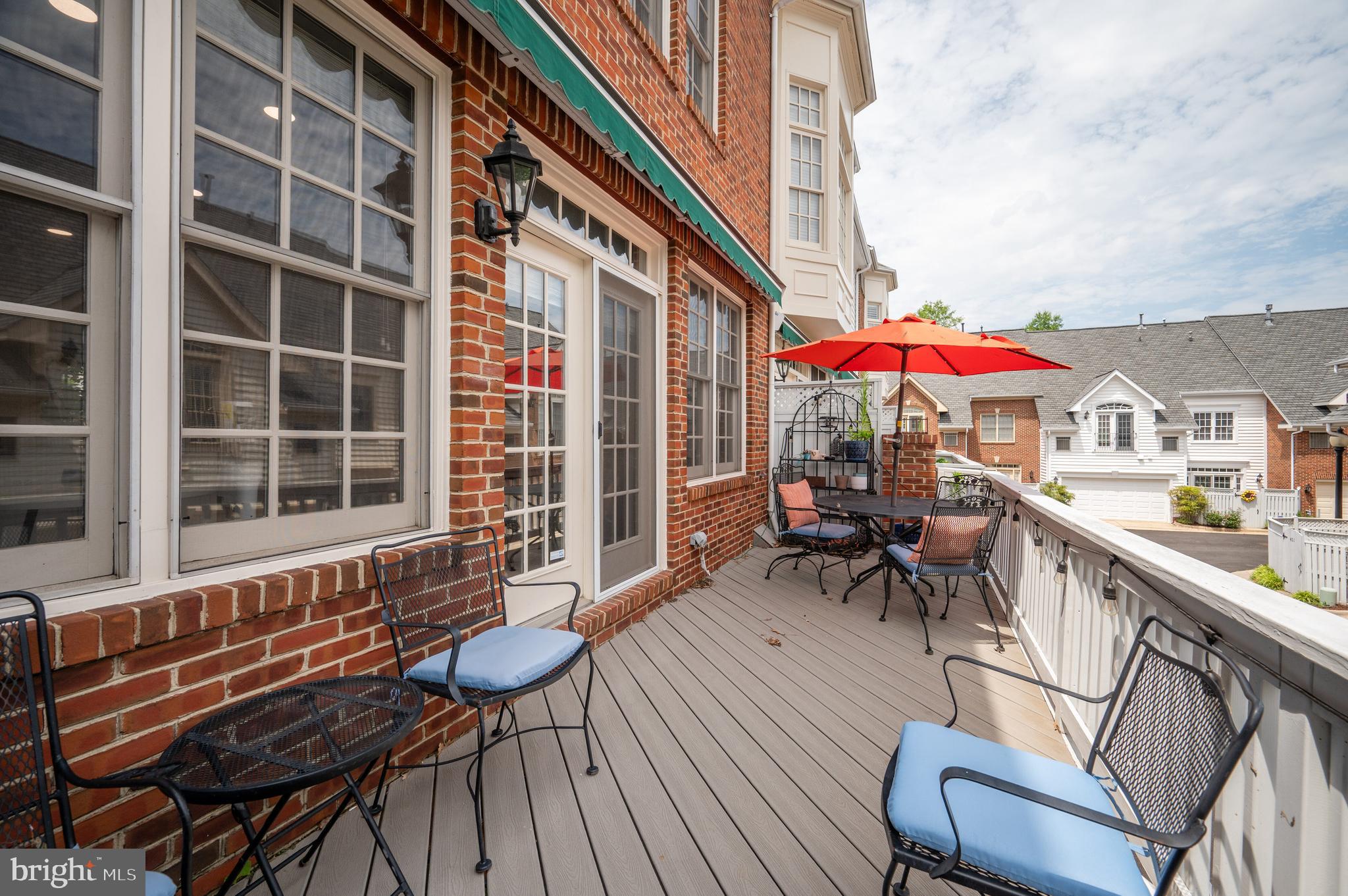 OLD TOWN VILLAGE - Residential Lease