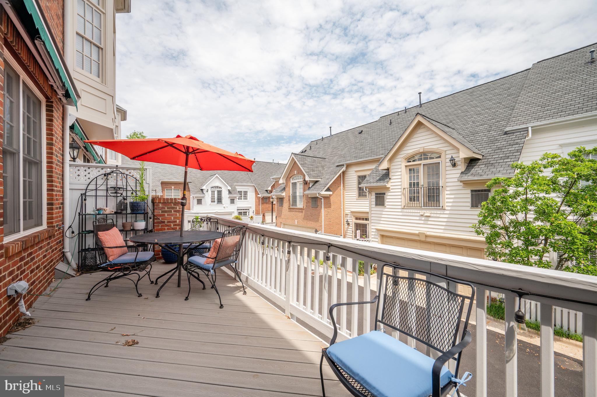 OLD TOWN VILLAGE - Residential Lease