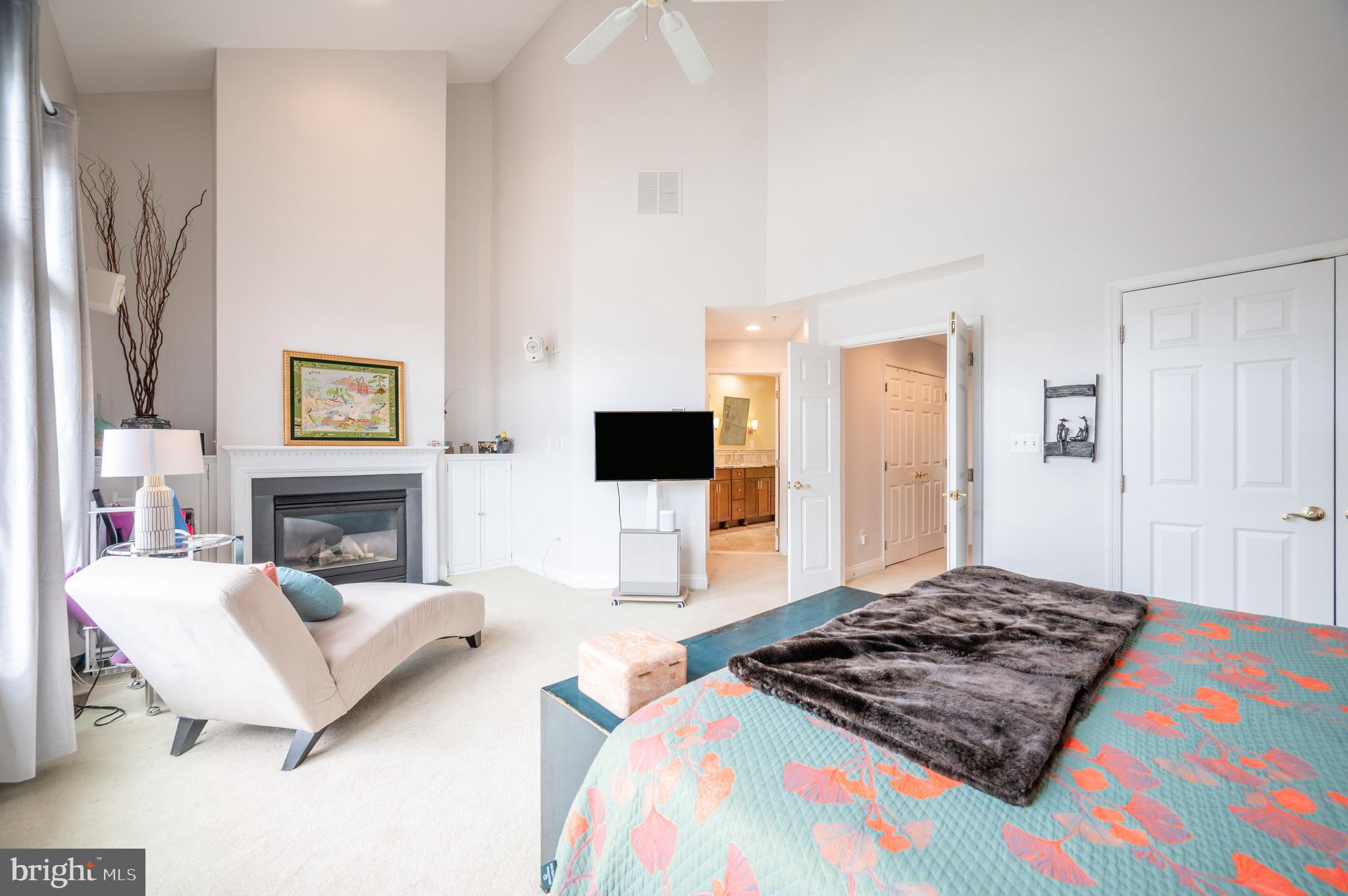 OLD TOWN VILLAGE - Residential Lease