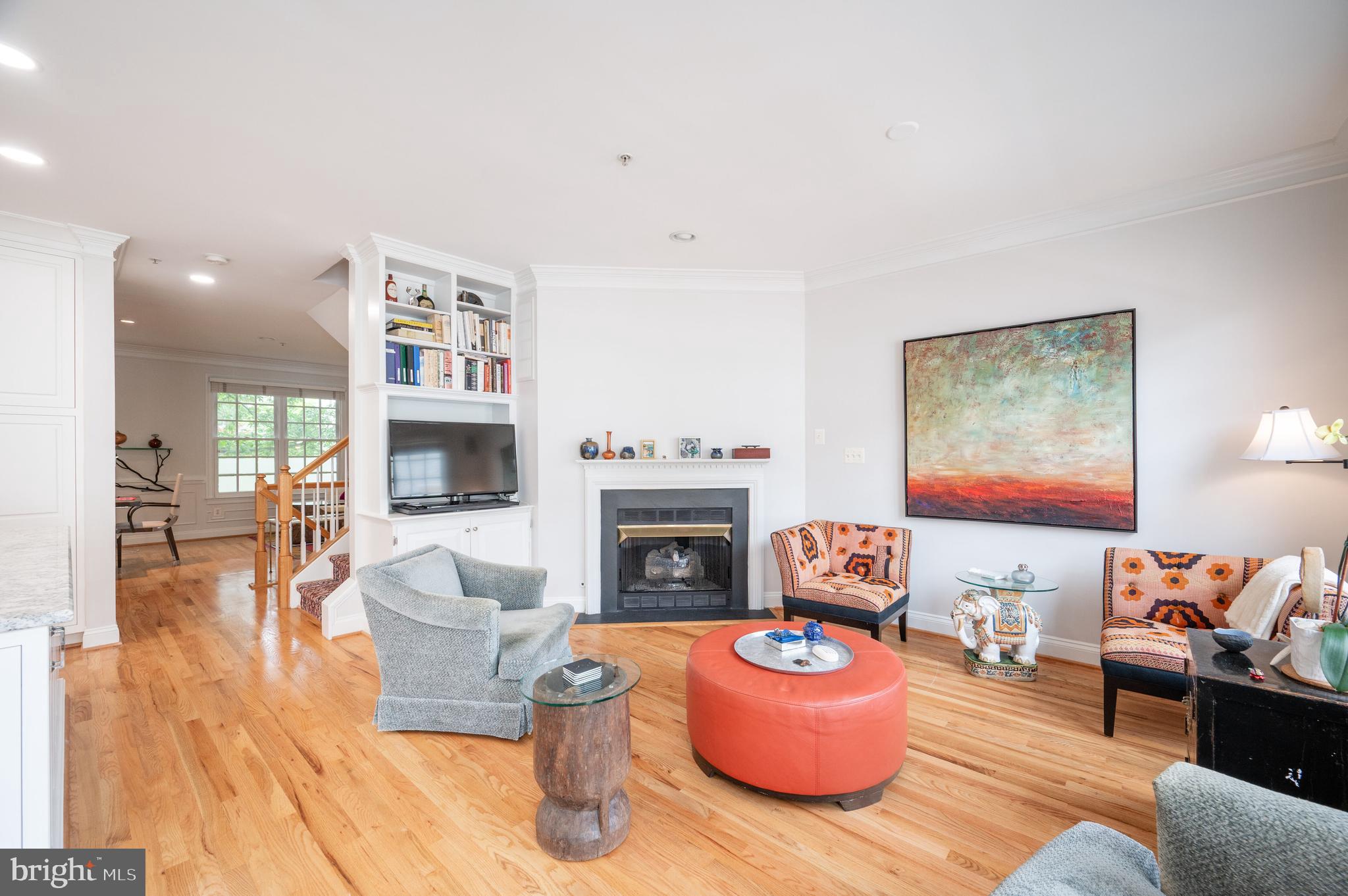 OLD TOWN VILLAGE - Residential Lease