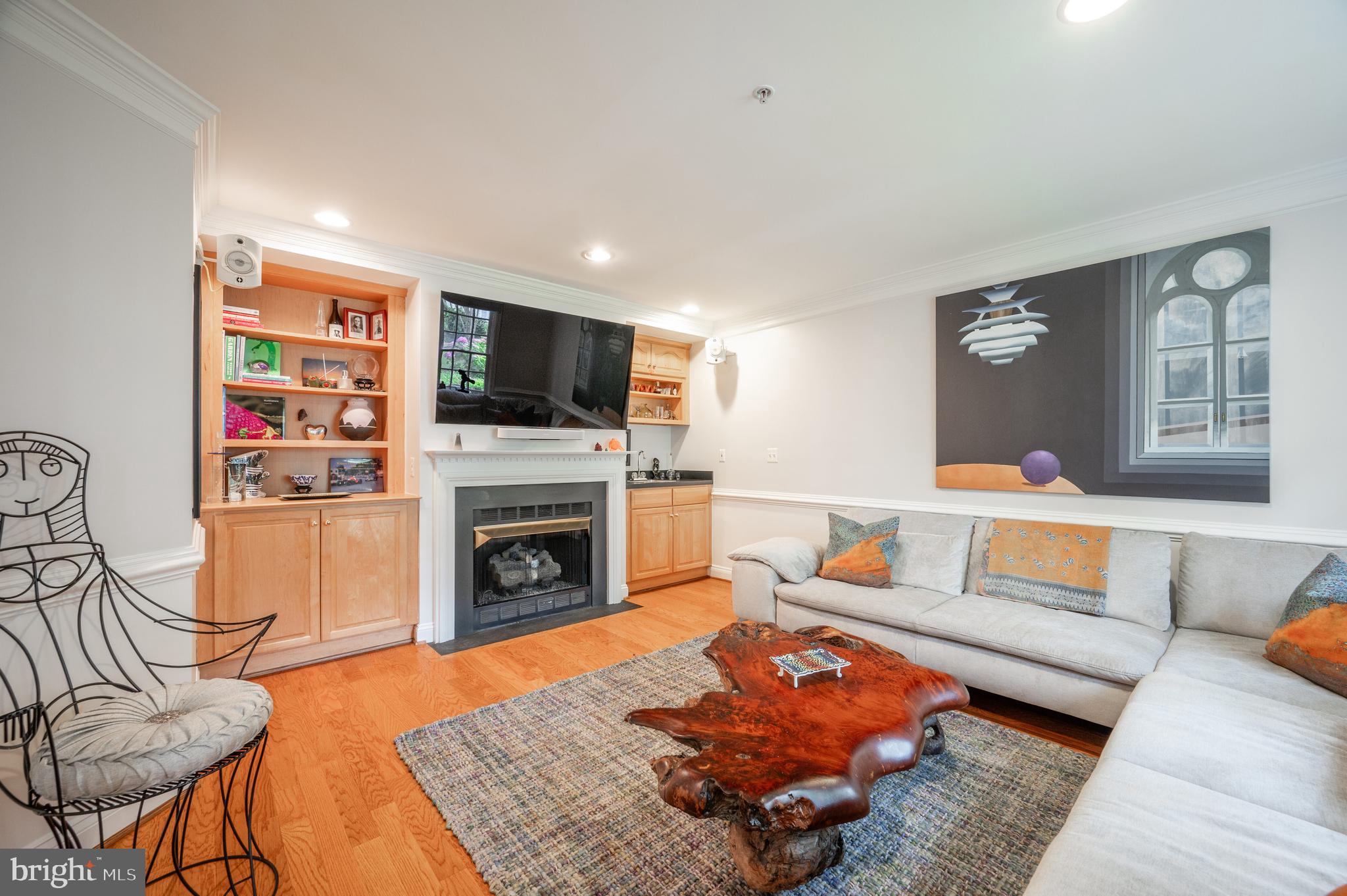 OLD TOWN VILLAGE - Residential Lease