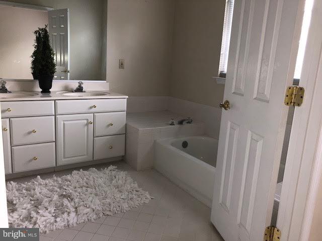 PRINCE WILLIAM COMMONS - Residential Lease