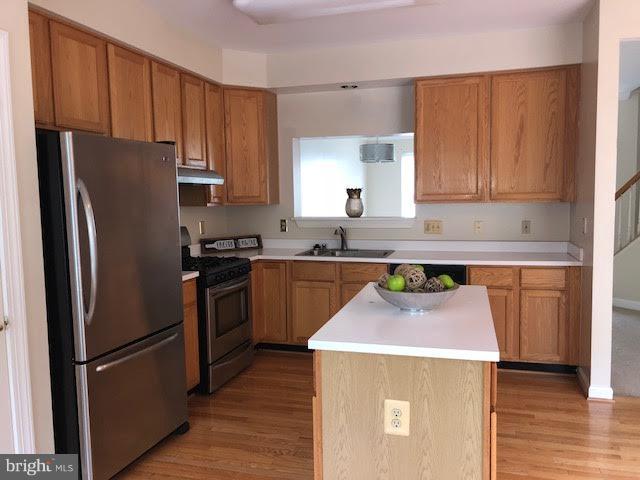 PRINCE WILLIAM COMMONS - Residential Lease