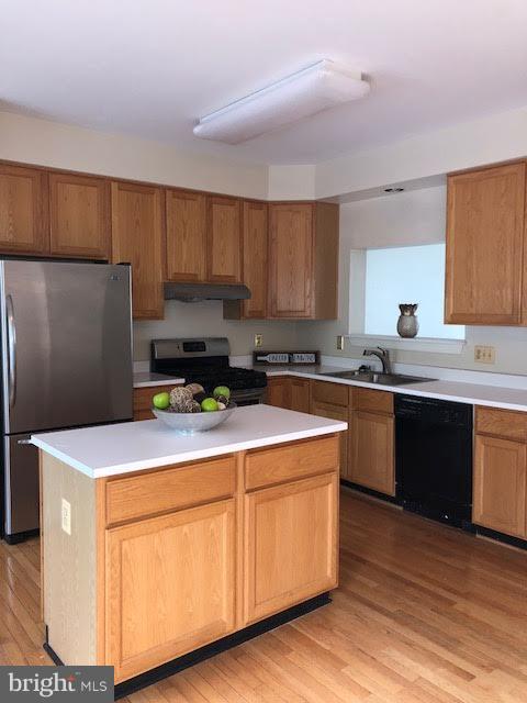 PRINCE WILLIAM COMMONS - Residential Lease