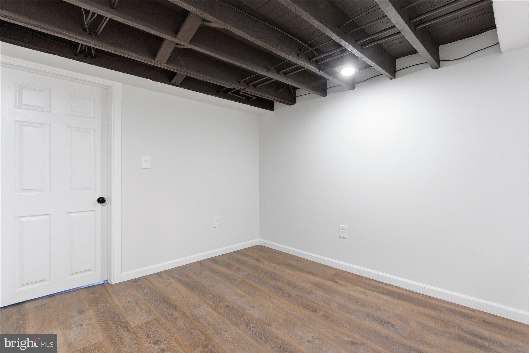 MONDAWMIN - Residential