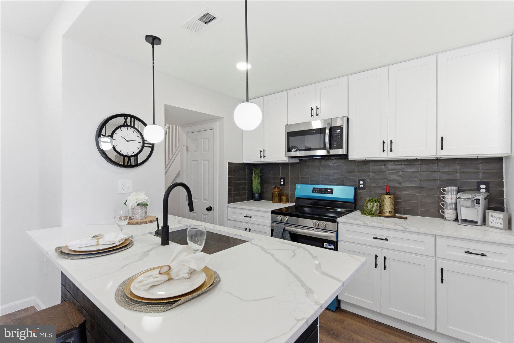 MONDAWMIN - Residential