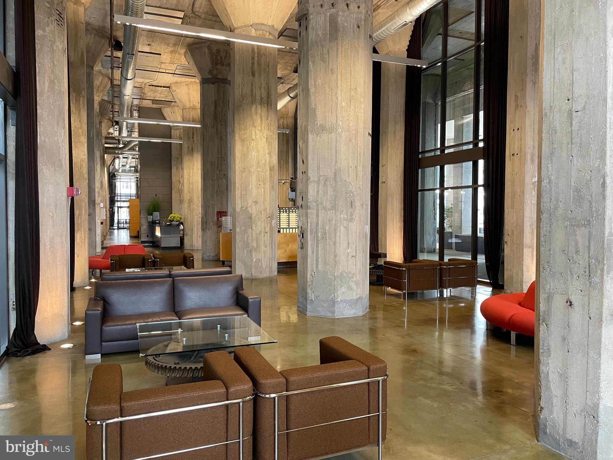 LOCUST POINT - Residential