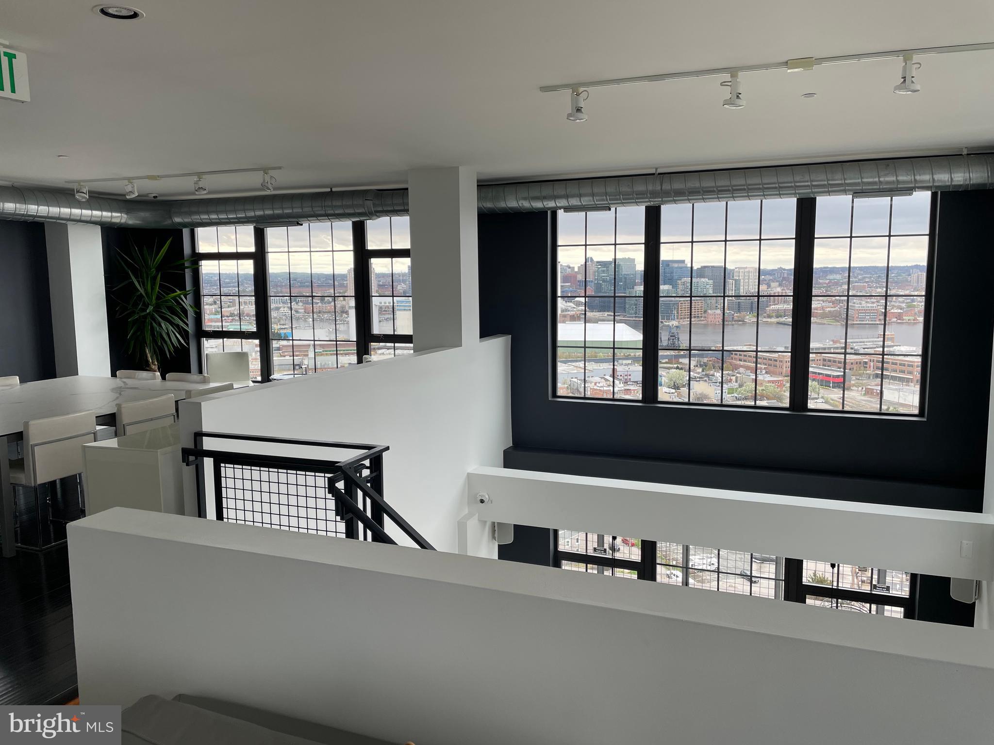 LOCUST POINT - Residential