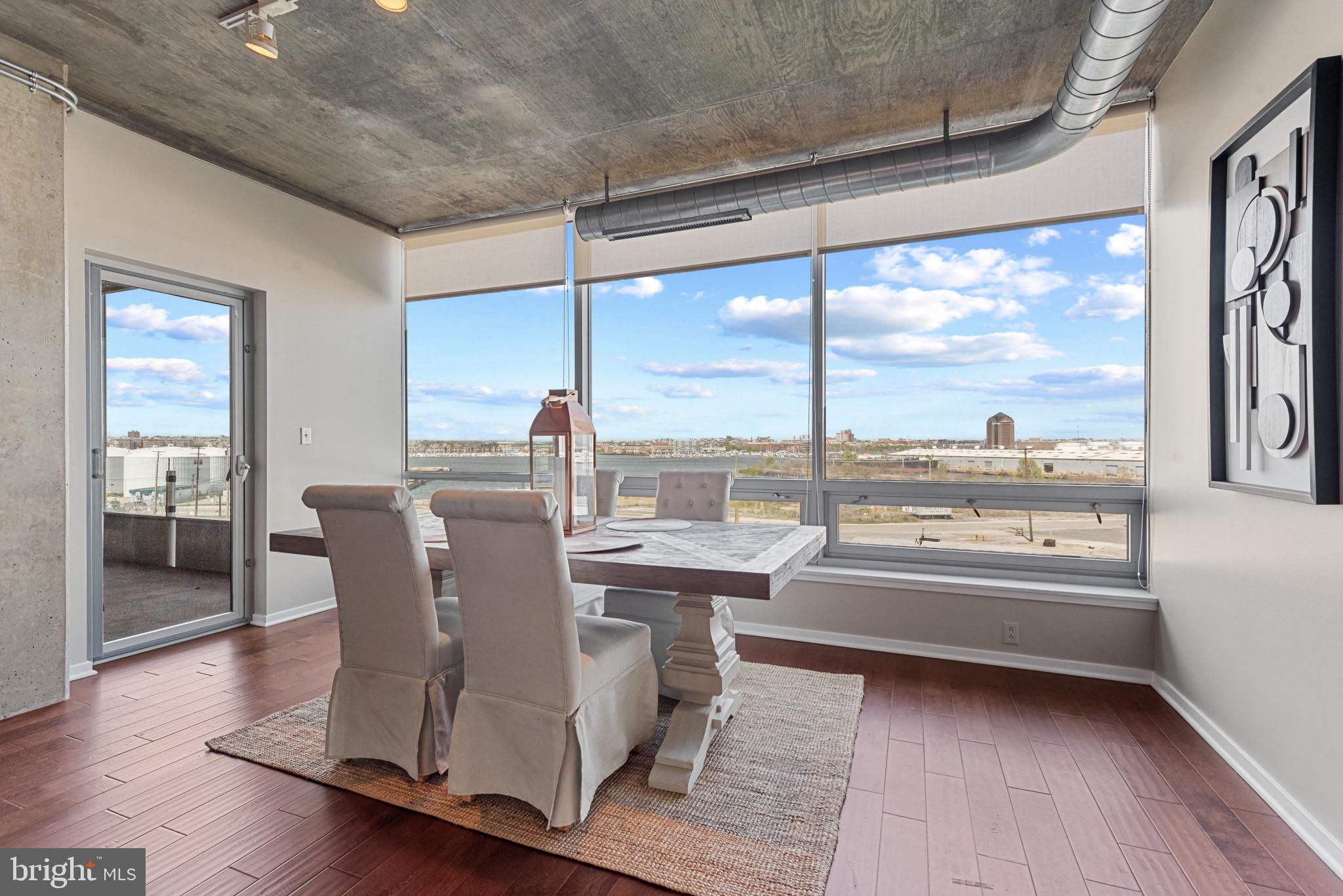 LOCUST POINT - Residential