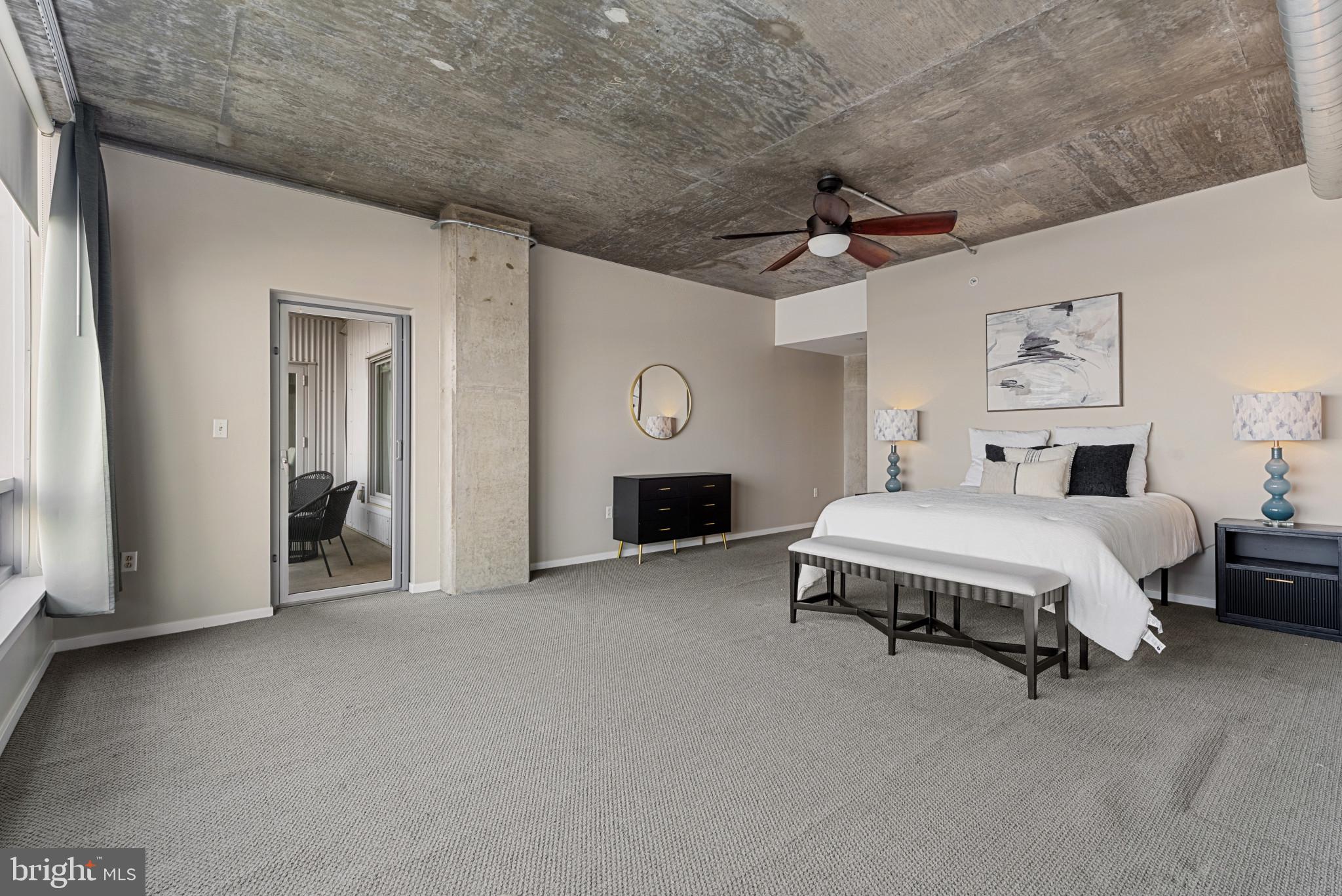 LOCUST POINT - Residential