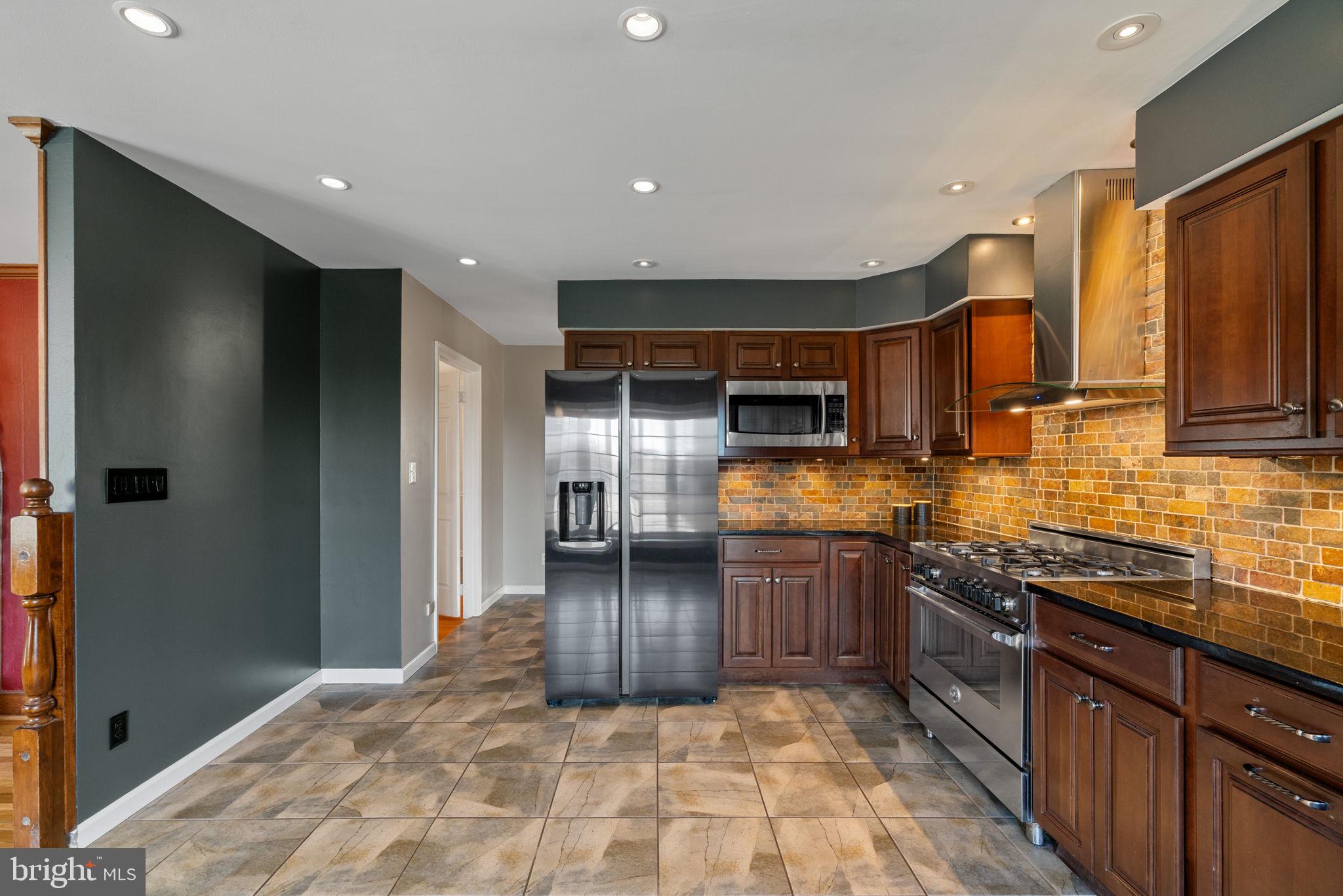 FAIRVIEW FARM SUBD - Residential