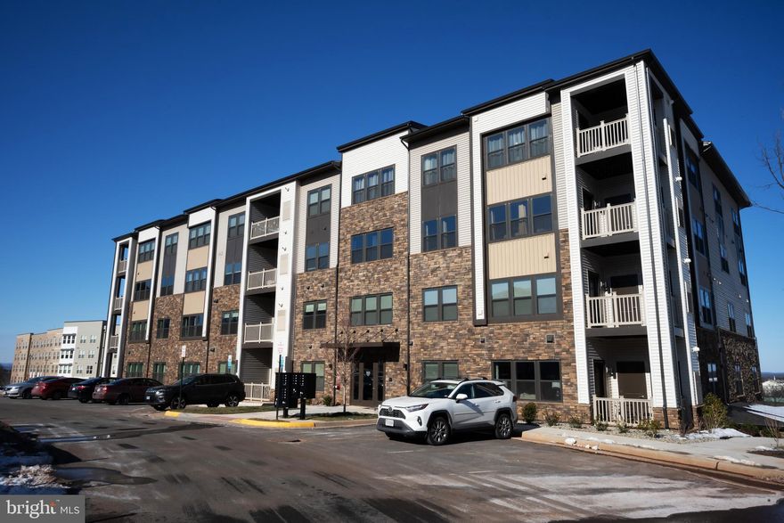 Immediately available  - Luxury condo 2-bedroom, 2-bathroom condominium in the highly desirable Loudoun View community.  Featuring gourmet kitchen w/ granite countertops, stainless steel appliances, open floor plan,  half bathroom, balcony overlooking the pool. Loudoun View offers resort-style amenities, including a community pool, sport court, basketball court, and playground, garage parking and direct lobby access ensuring convenience.This condo is conveniently located near Cascades Overlook Town Center, you’ll find multiple shopping centers, shopping and dining options, restaurants, Costco, Target, Harris Teeter and entertainment venues. With easy access to Route 7 and 28. Schedule a showing today.