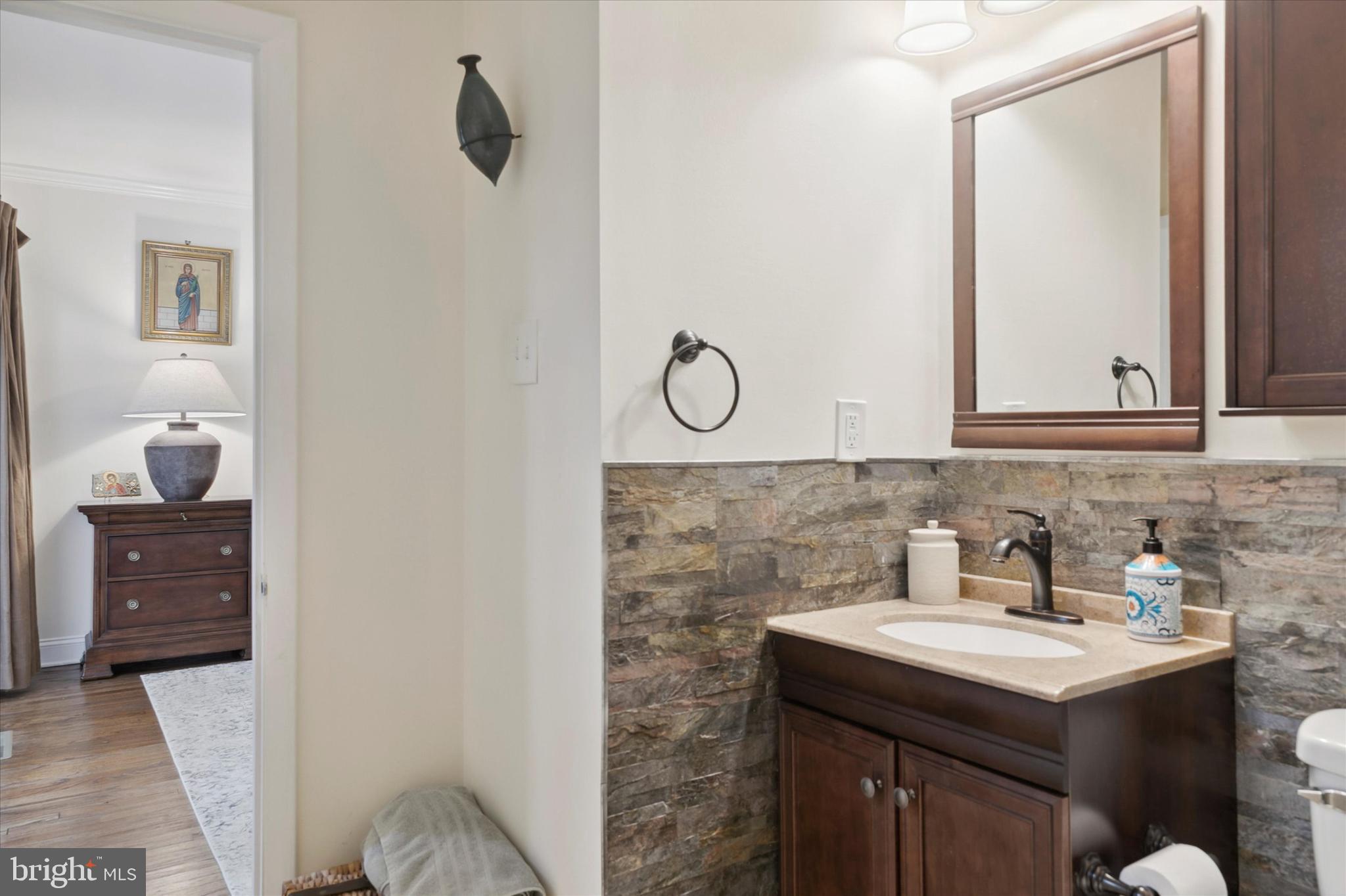 GULPH MILLS VIL - Residential