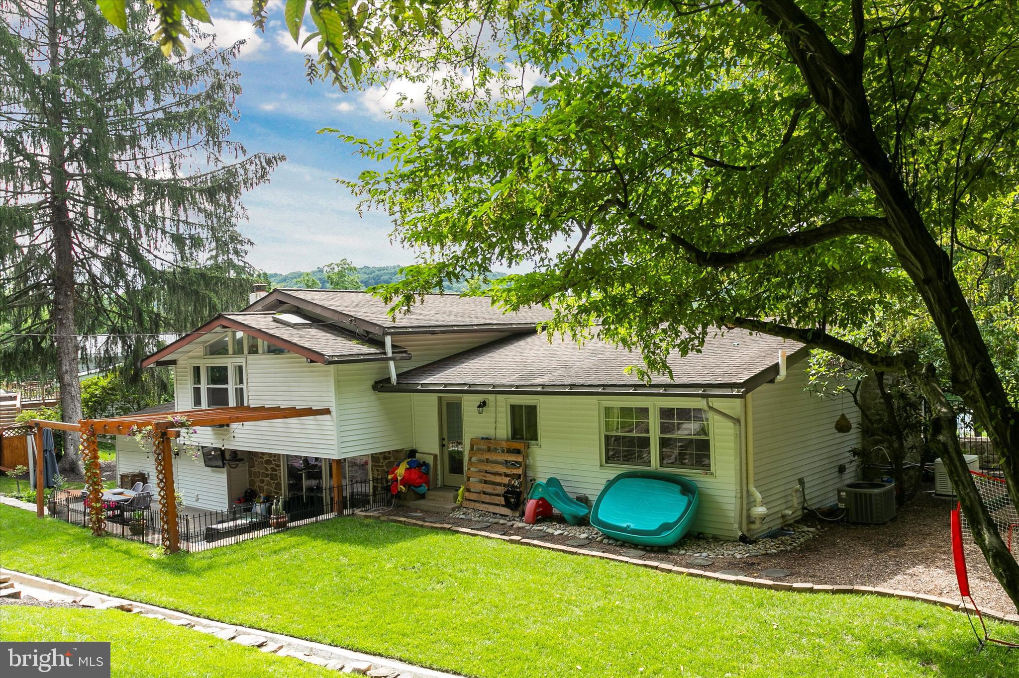 GULPH MILLS VIL - Residential