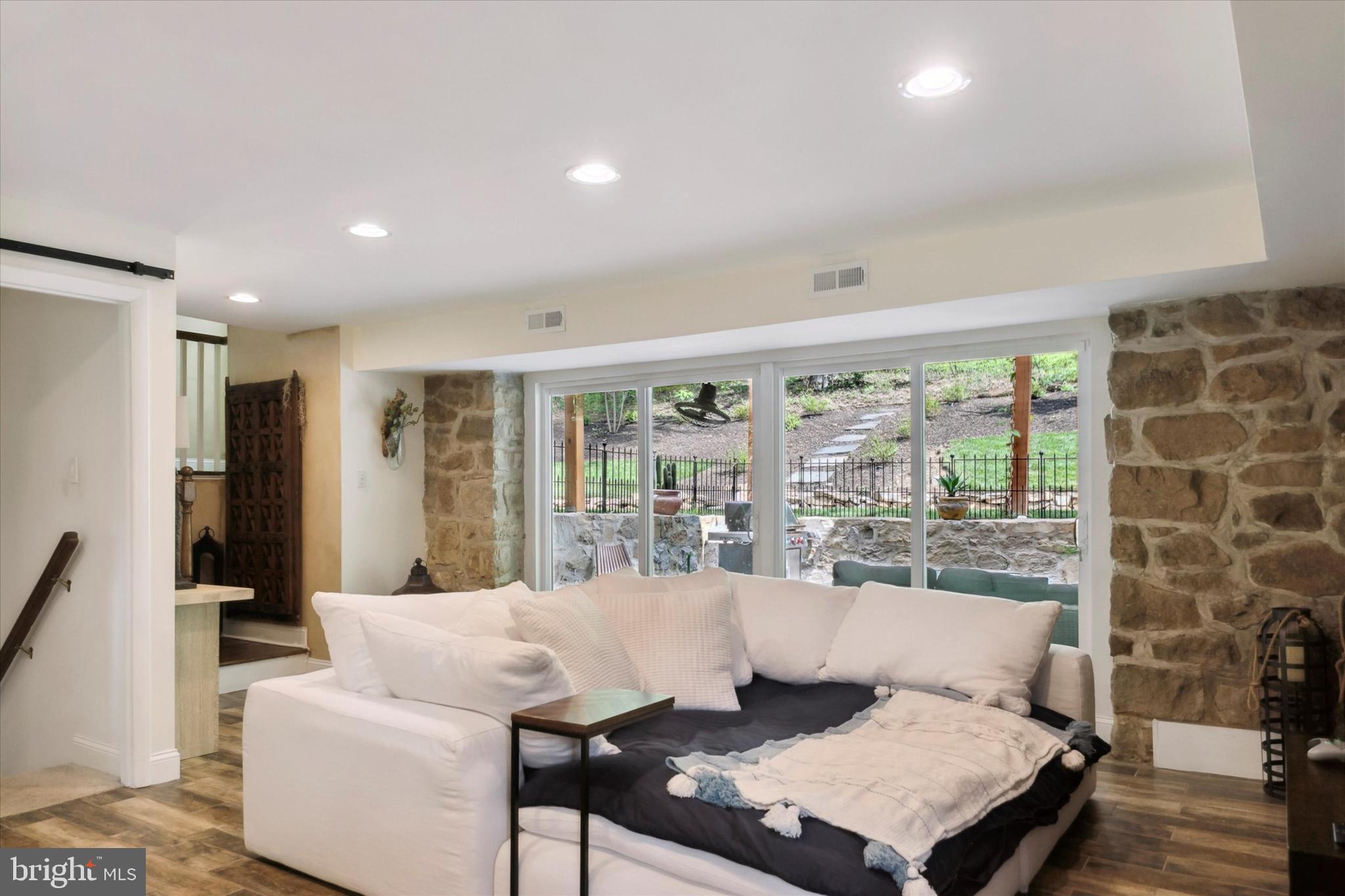 GULPH MILLS VIL - Residential