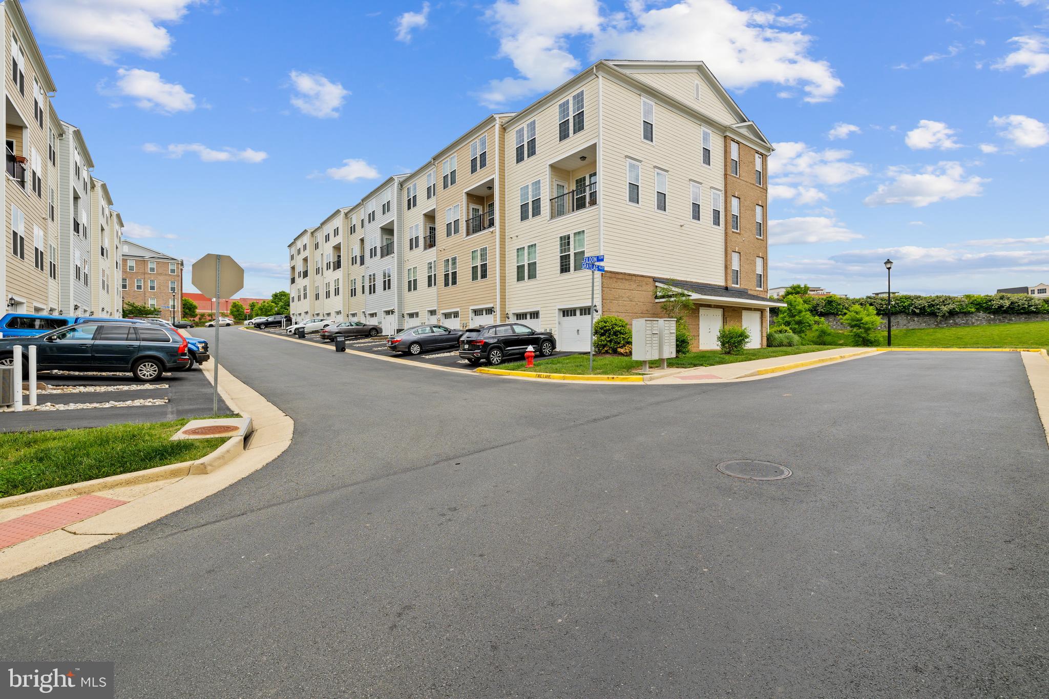 TOWNES AT GOOSE CREEK VILLAGE - Residential