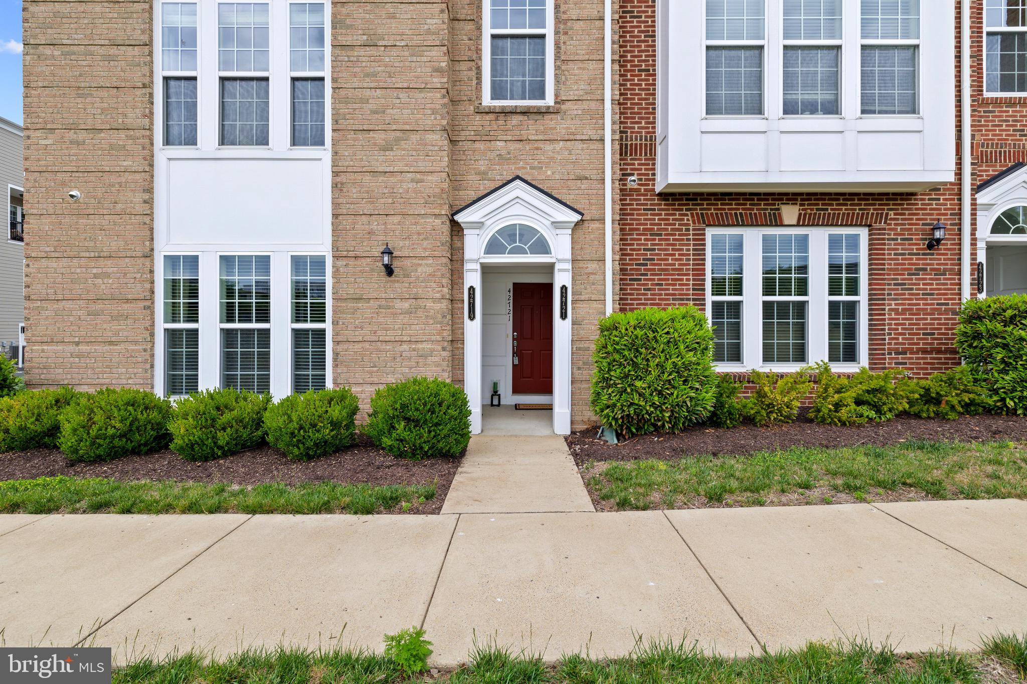 TOWNES AT GOOSE CREEK VILLAGE - Residential