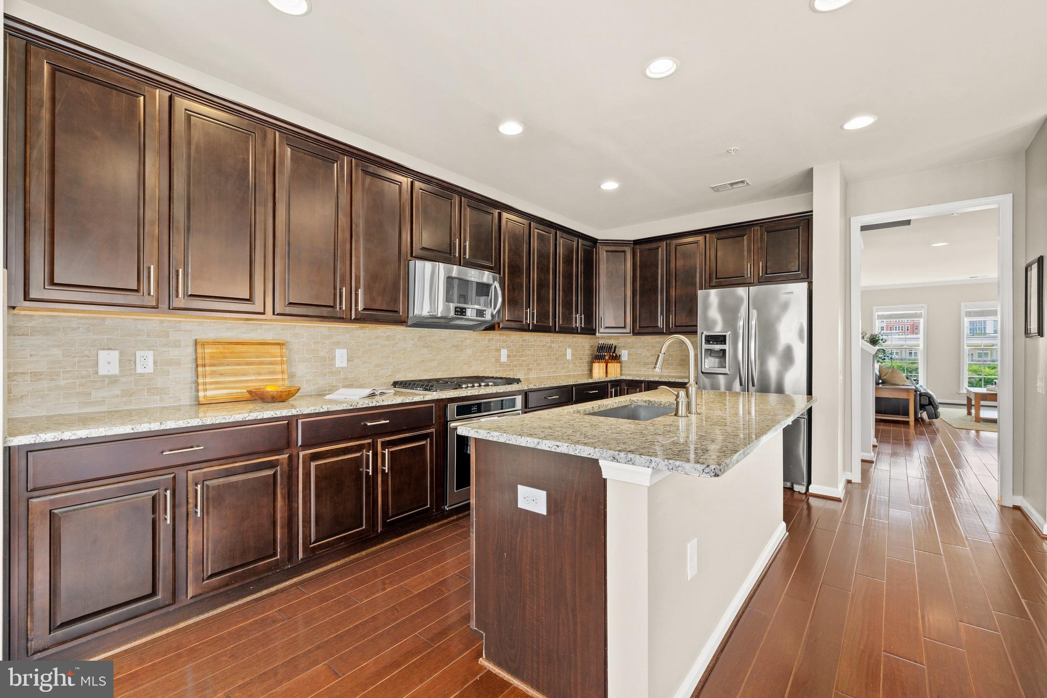 TOWNES AT GOOSE CREEK VILLAGE - Residential