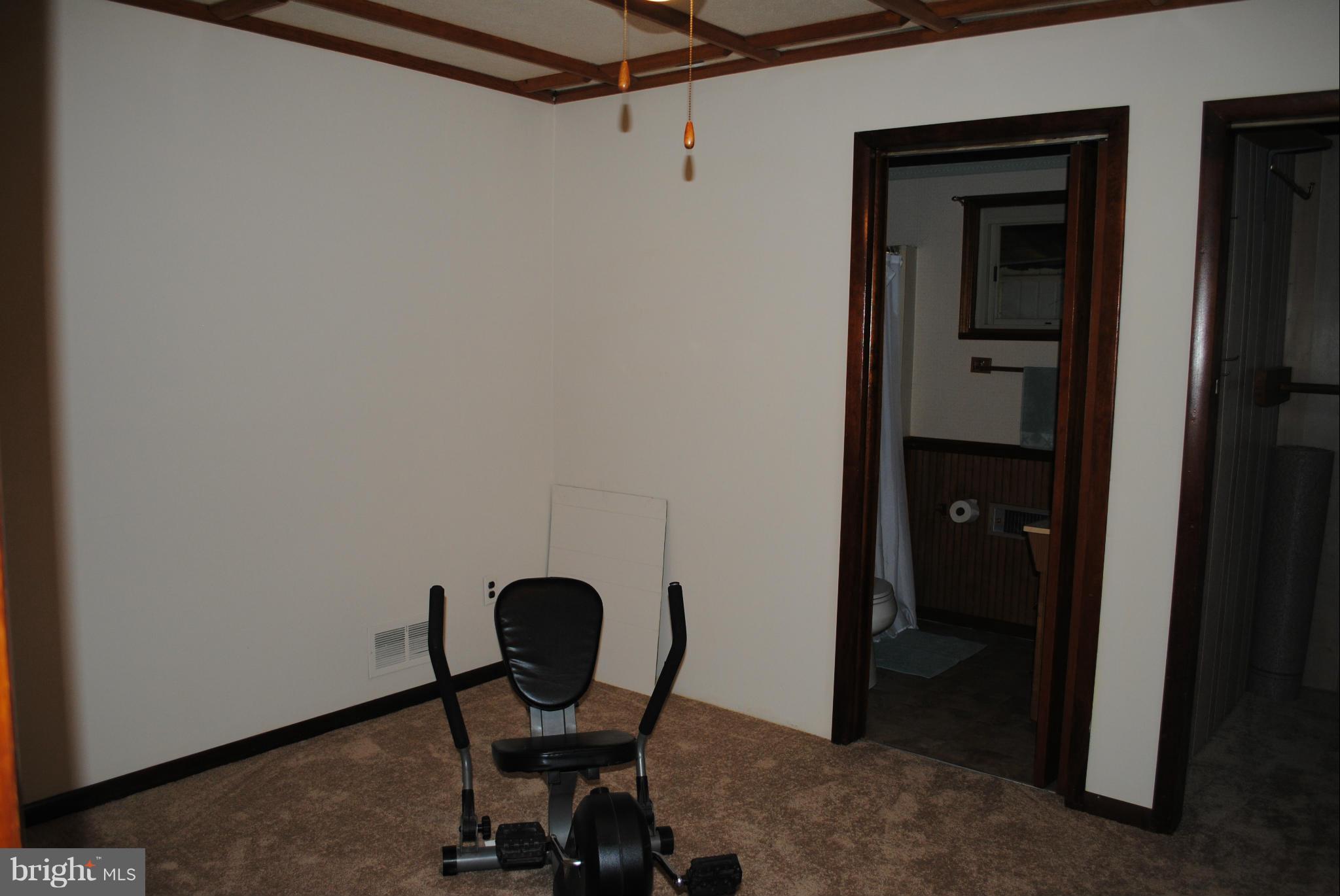 SOUTH HAMPTON VILLAGE SU - Residential