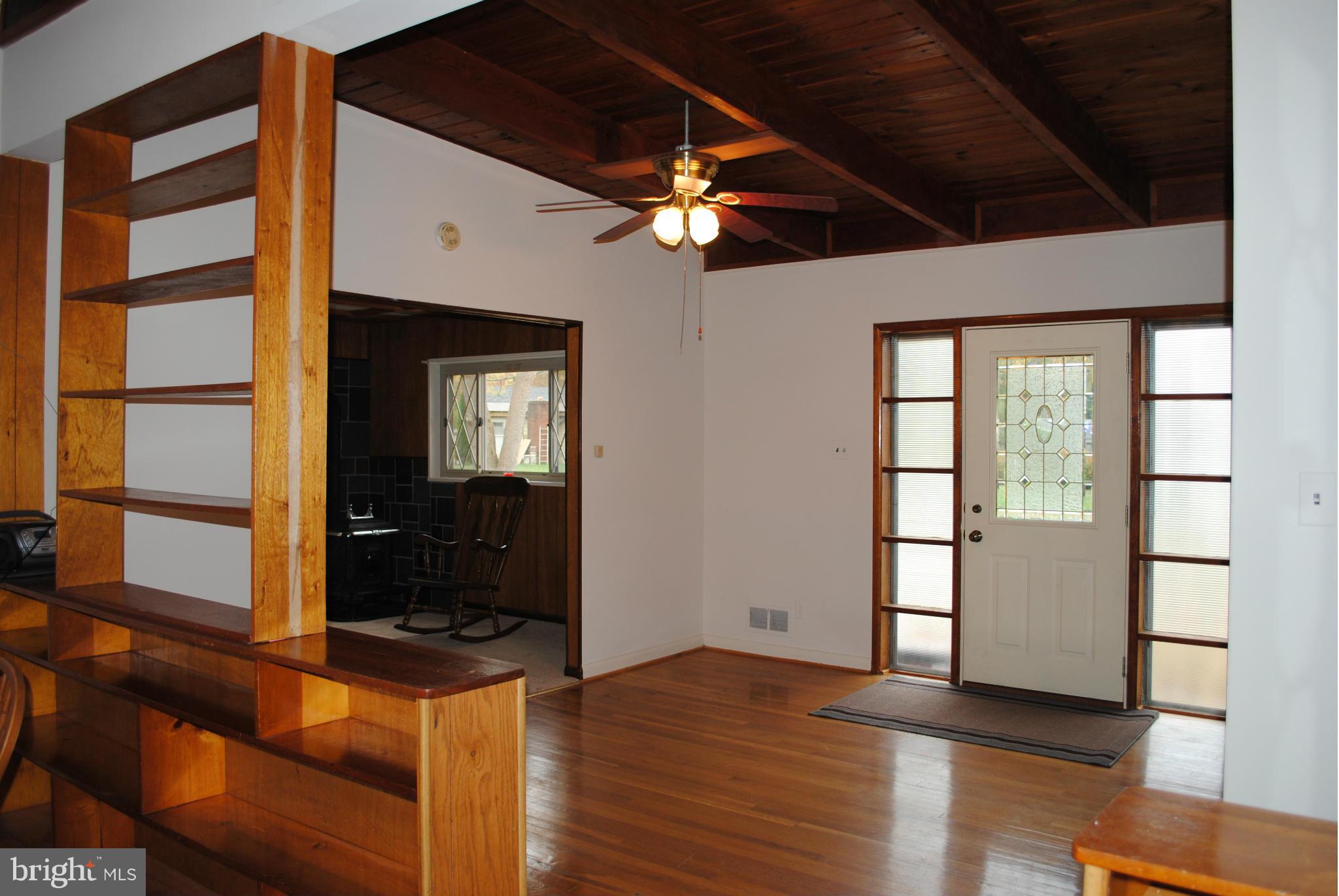 SOUTH HAMPTON VILLAGE SU - Residential